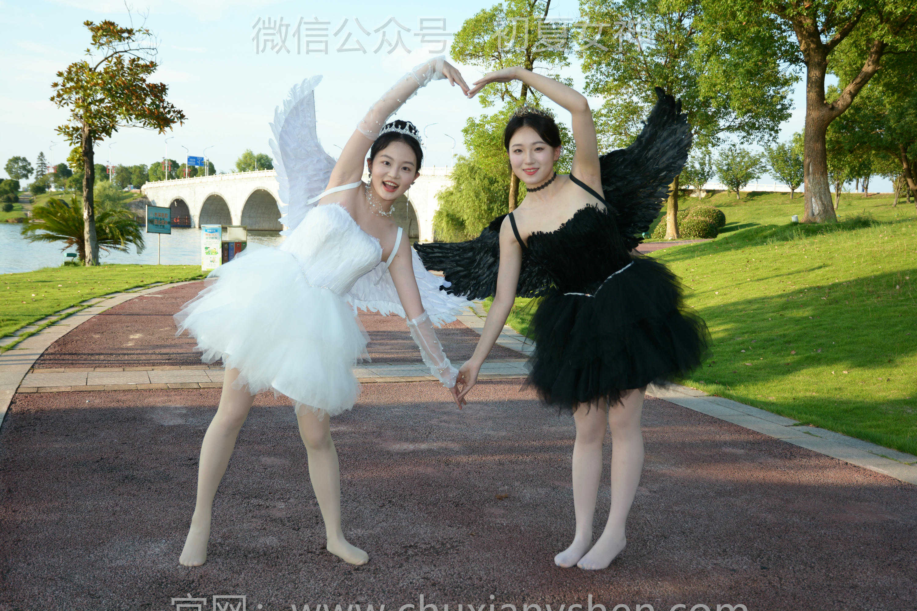 初夏女神 NO.213 双双、环环 黑白天使 [140P1V-6.10GB]_第2集