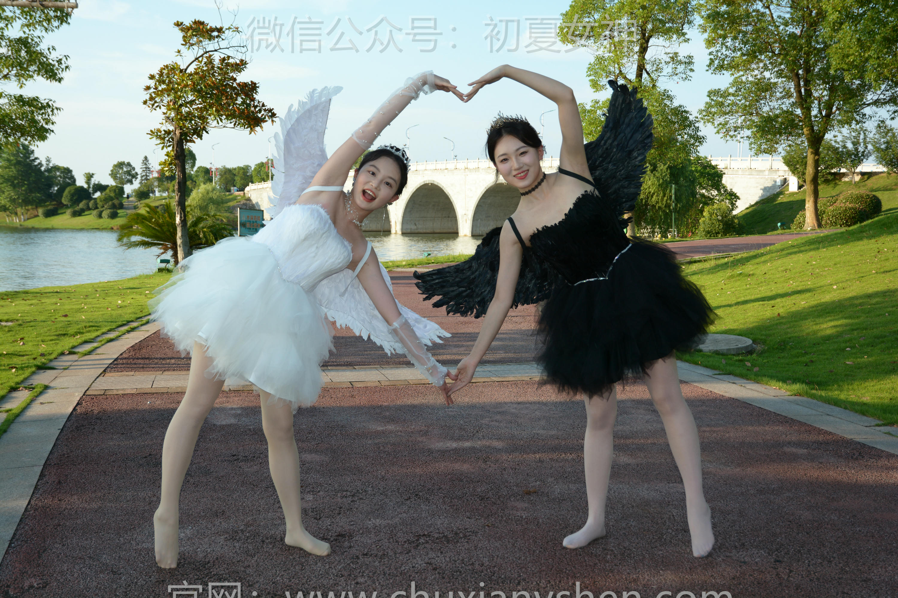 初夏女神 NO.213 双双、环环 黑白天使 [140P1V-6.10GB]_第2集