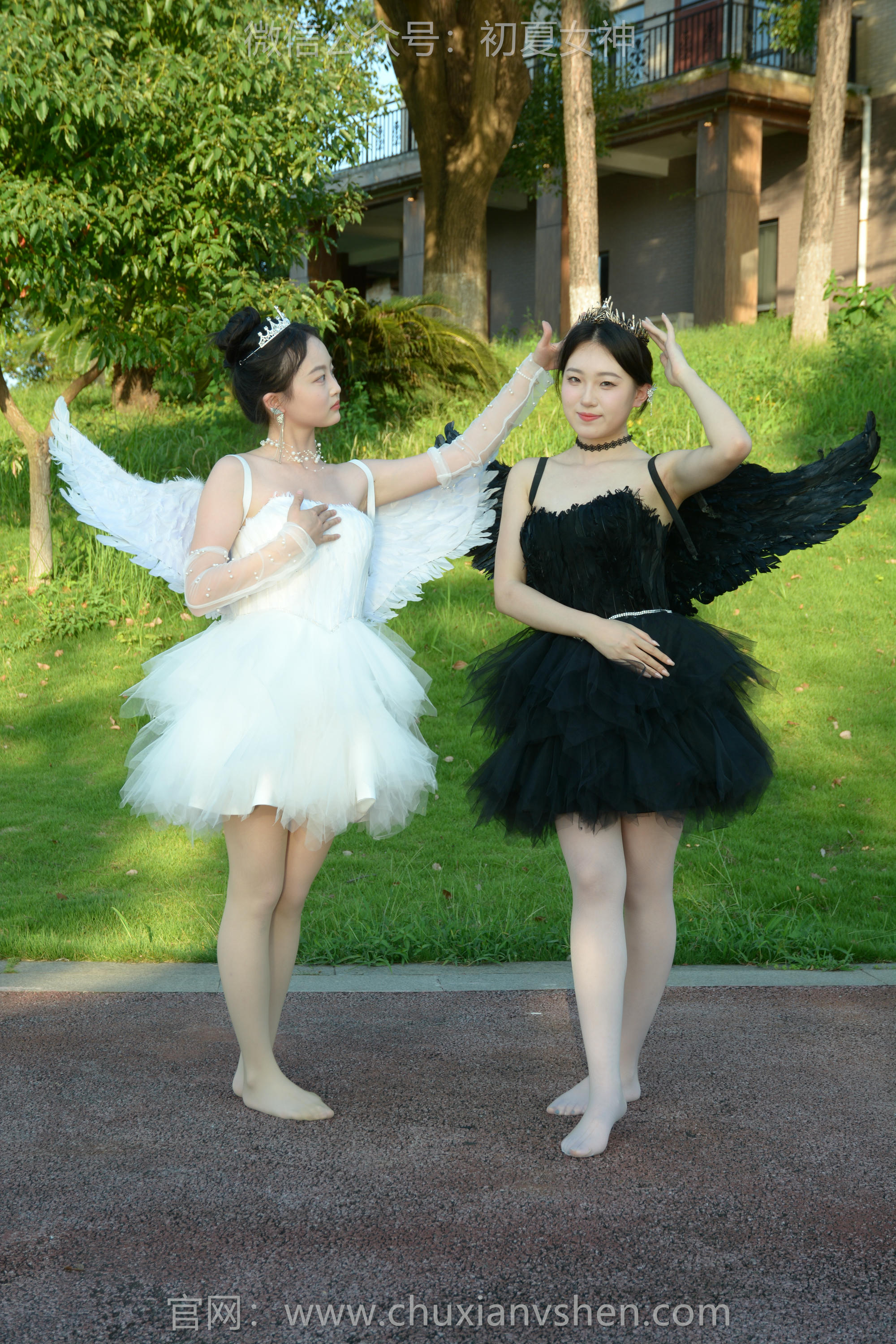 初夏女神 NO.213 双双、环环 黑白天使 [140P1V-6.10GB]_第3集