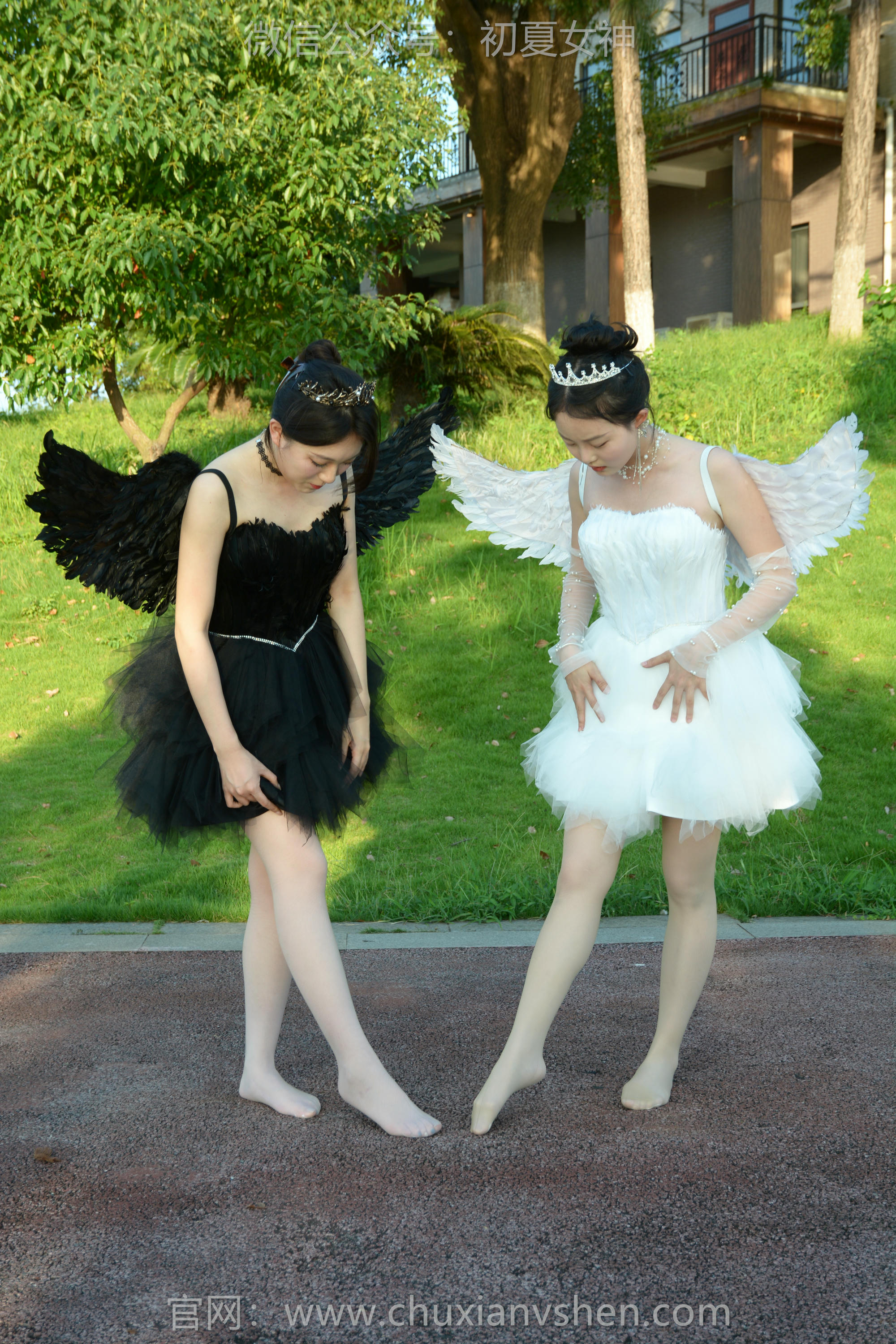 初夏女神 NO.213 双双、环环 黑白天使 [140P1V-6.10GB]_第3集