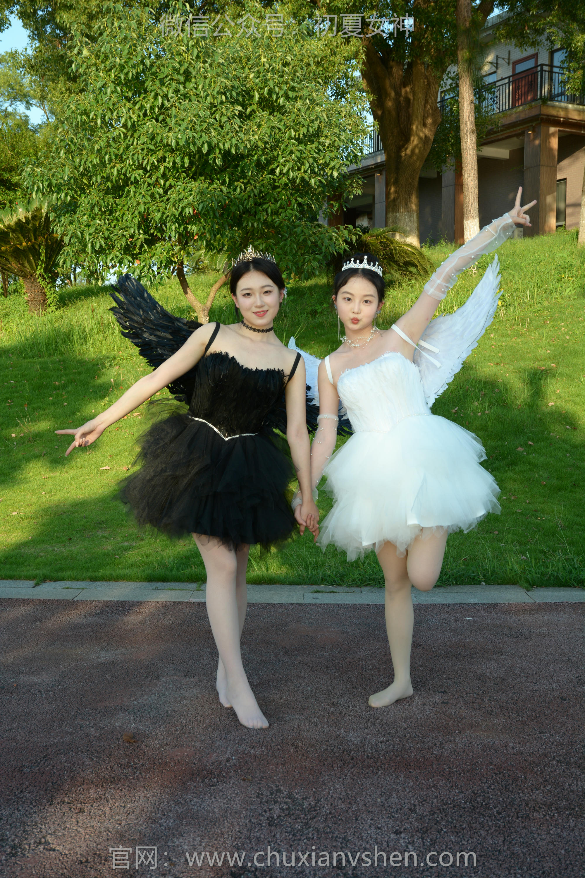 初夏女神 NO.213 双双、环环 黑白天使 [140P1V-6.10GB]_第3集