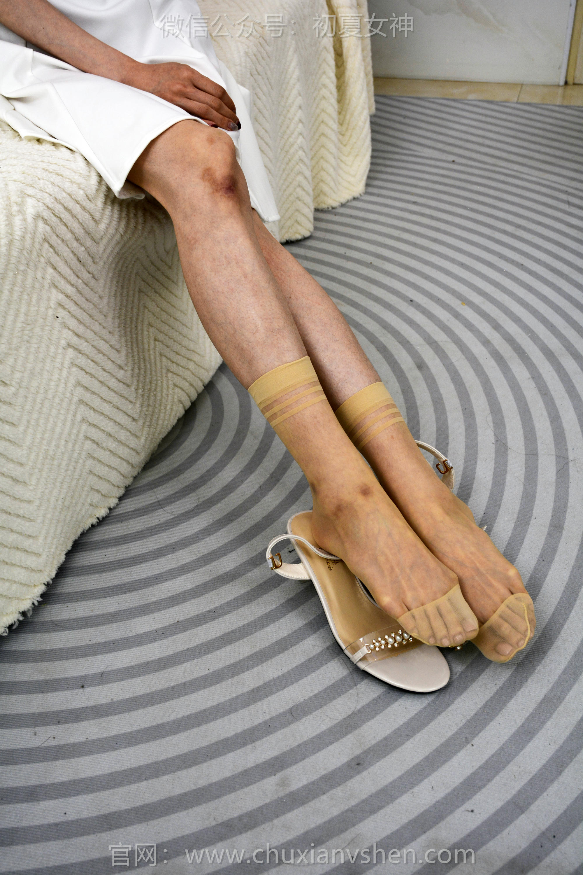 初夏女神 NO.215 柒柒 天生丽质 [140P1V-5.52GB]_第1集