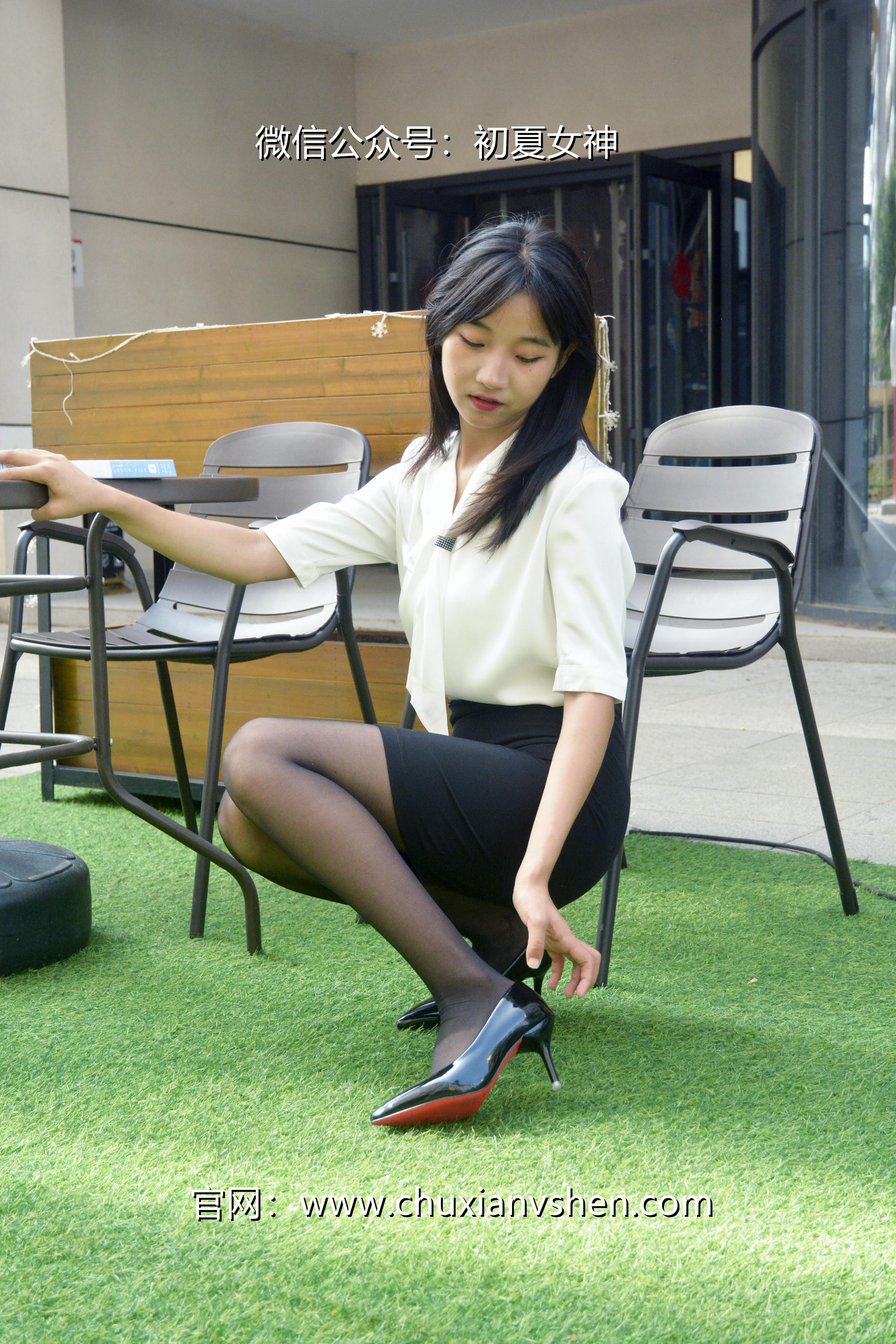 初夏女神 NO.021 点点 黑白正装[140P+1V／5.48GB]_第7集