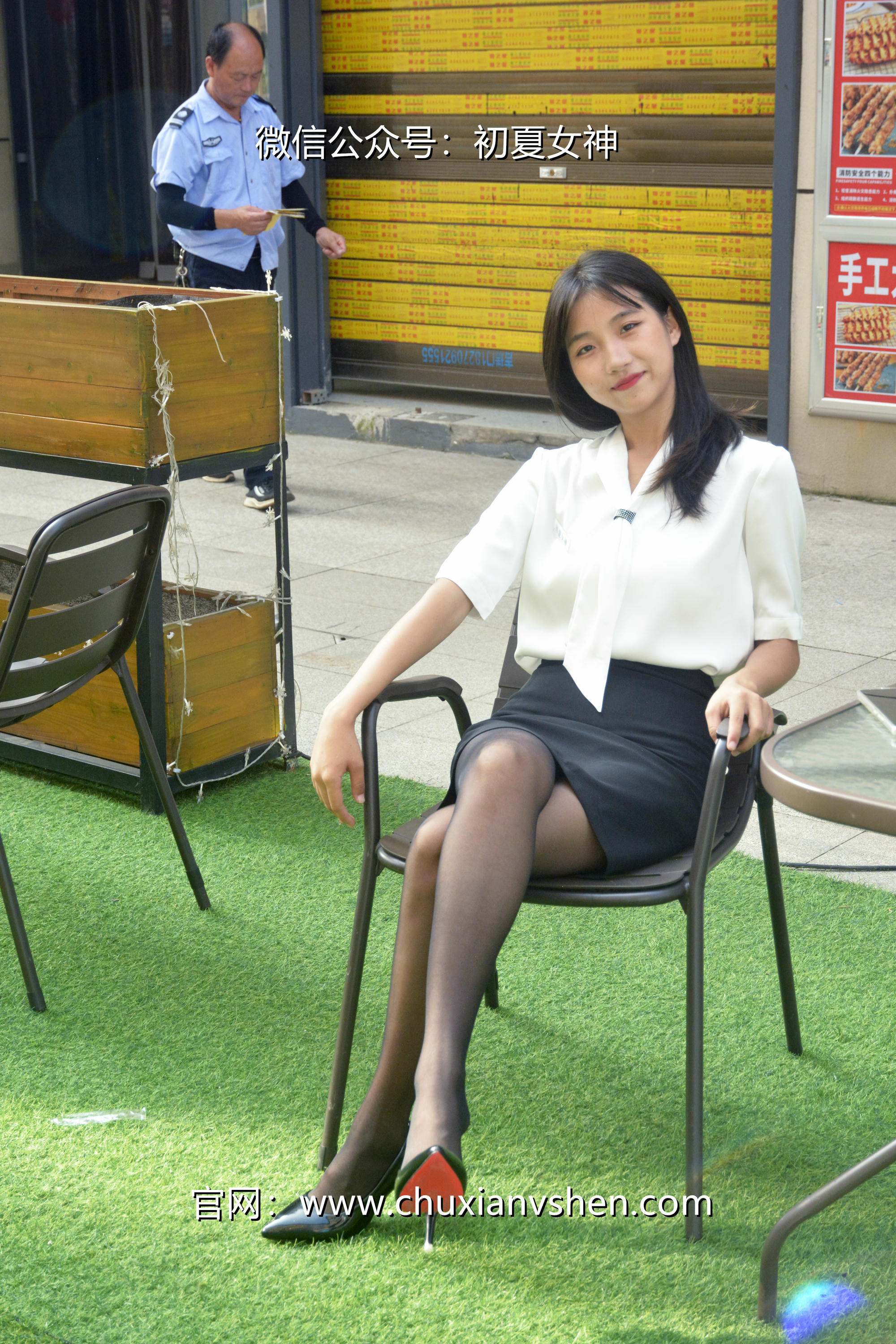 初夏女神 NO.021 点点 黑白正装[140P+1V／5.48GB]_第3集