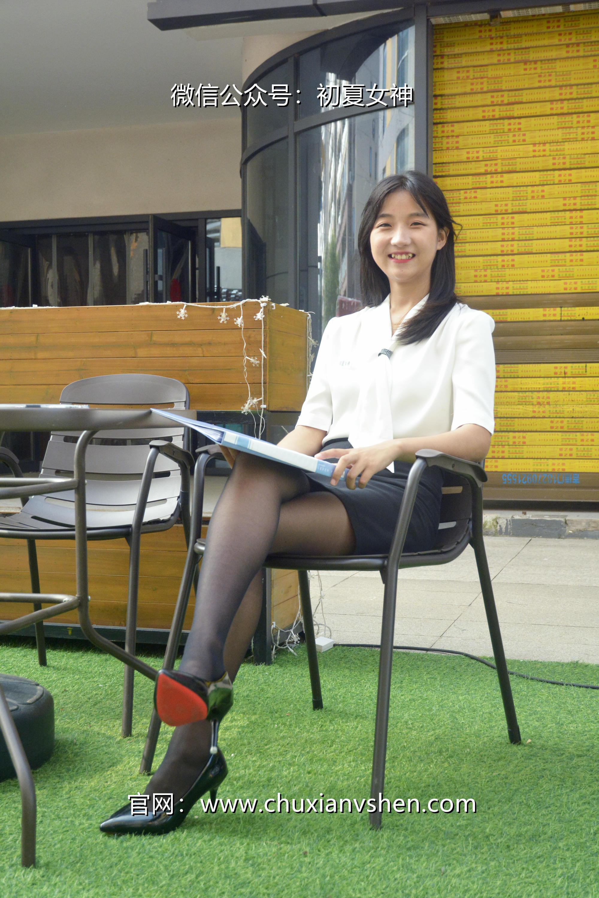 初夏女神 NO.021 点点 黑白正装[140P+1V／5.48GB]_第5集