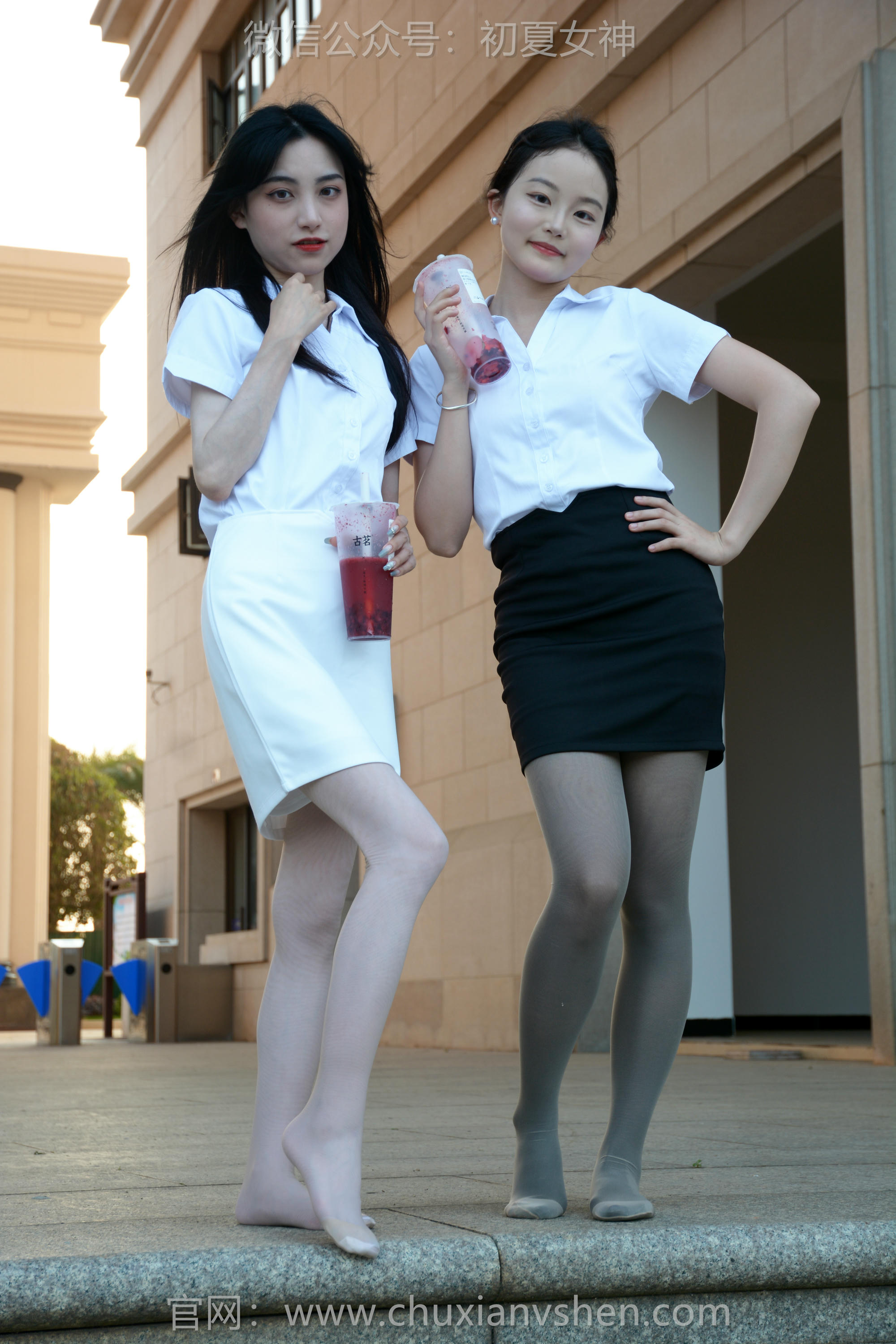 初夏女神 NO.217 柒柒、双双 黑白正装 [90P1V-3.59GB]_第2集