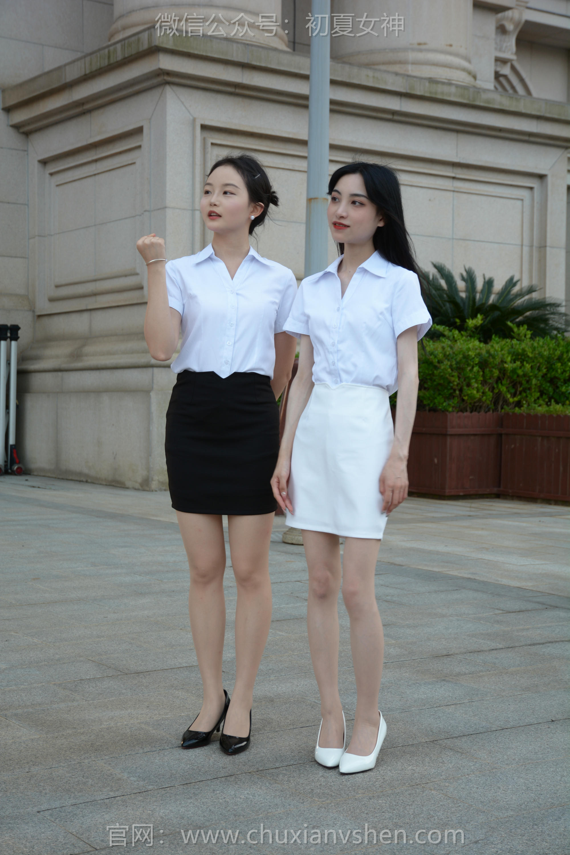 初夏女神 NO.217 柒柒、双双 黑白正装 [90P1V-3.59GB]_第3集