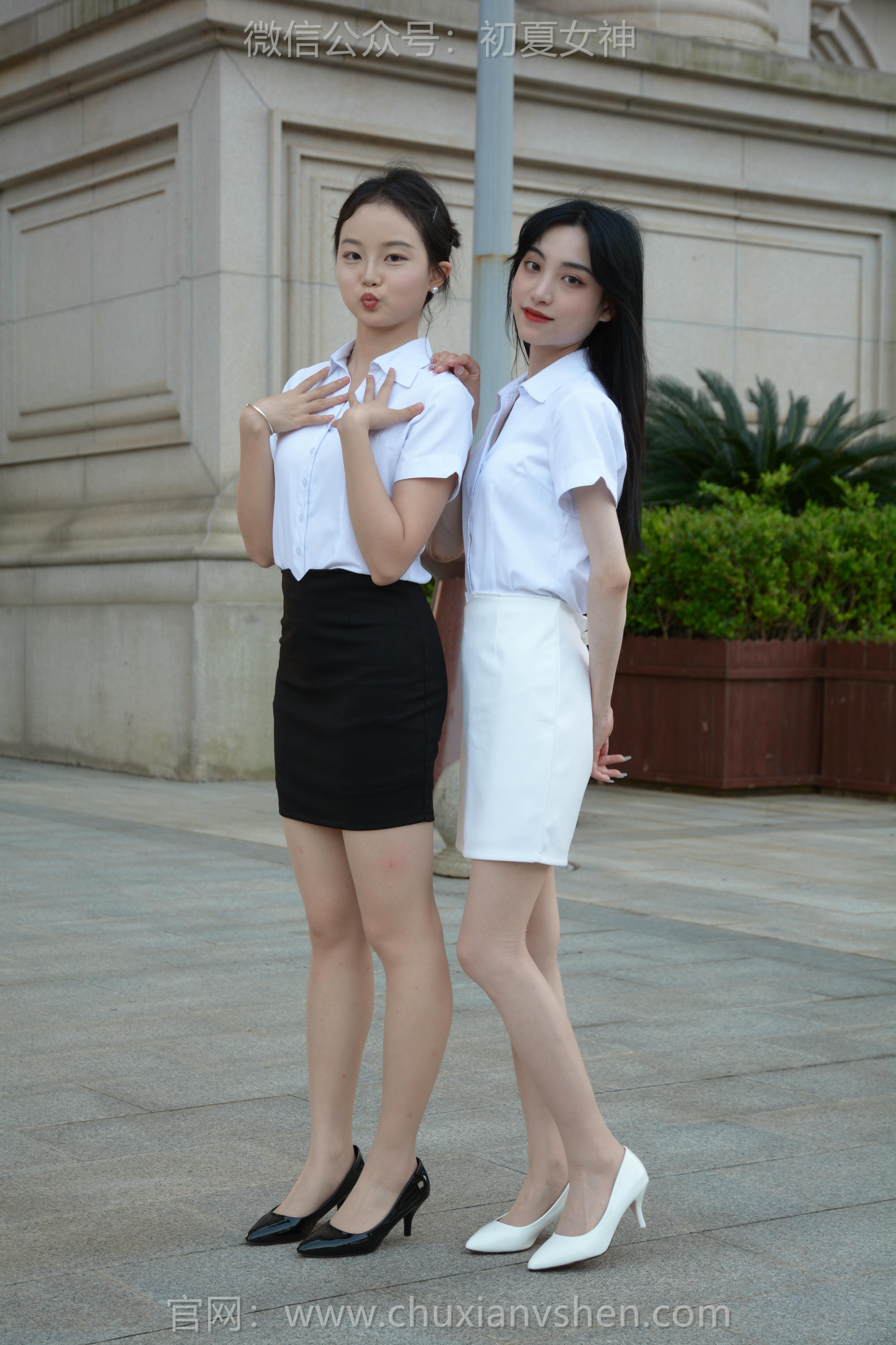 初夏女神 NO.217 柒柒、双双 黑白正装 [90P1V-3.59GB]_第3集