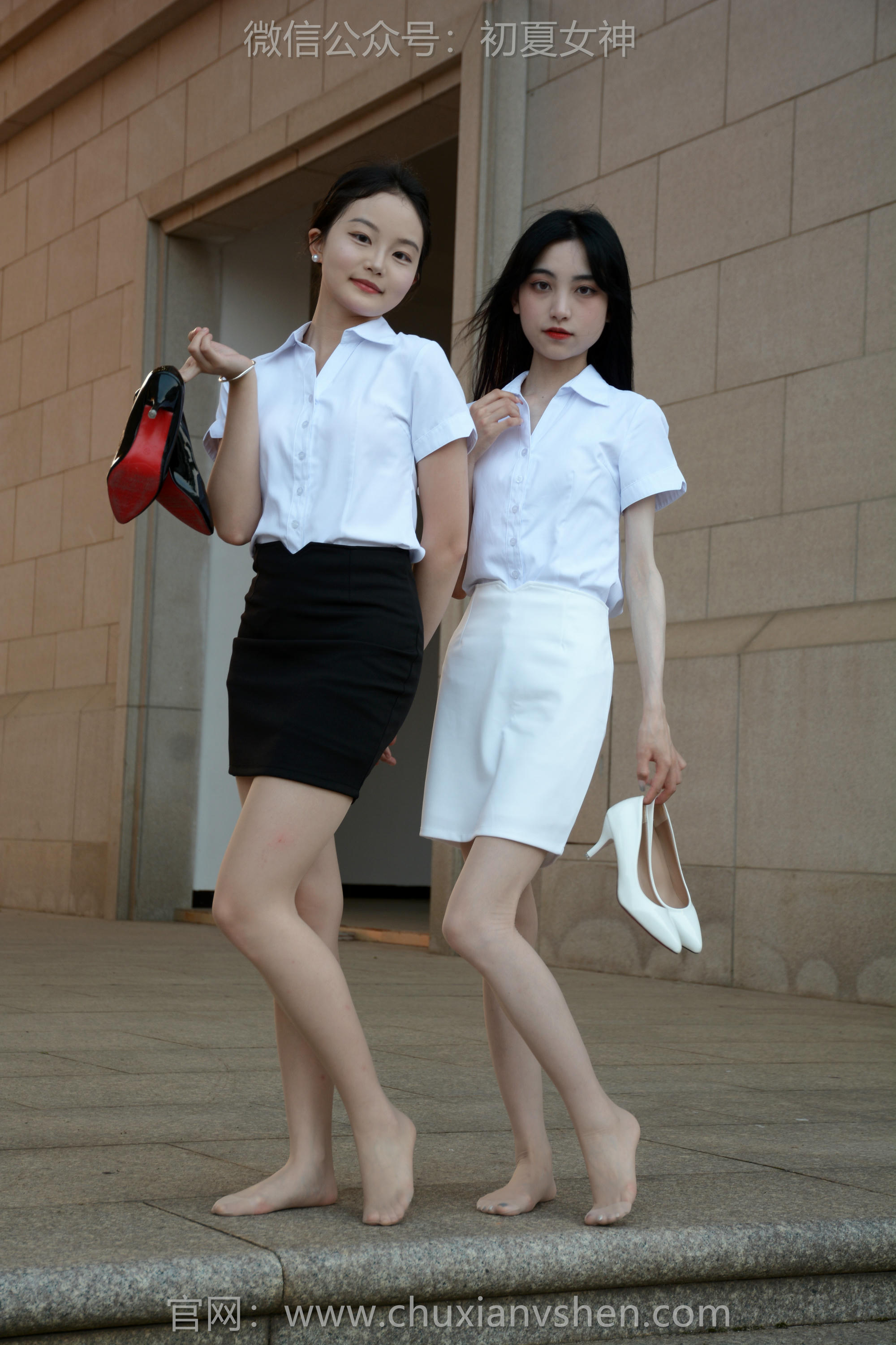 初夏女神 NO.217 柒柒、双双 黑白正装 [90P1V-3.59GB]_第4集