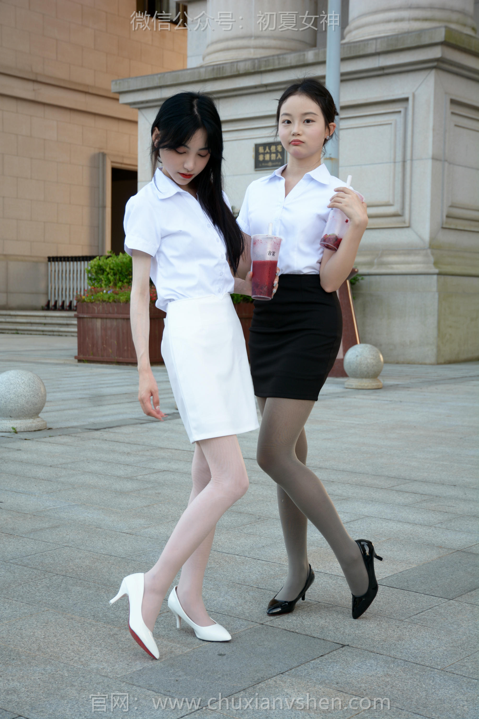 初夏女神 NO.217 柒柒、双双 黑白正装 [90P1V-3.59GB]_第1集