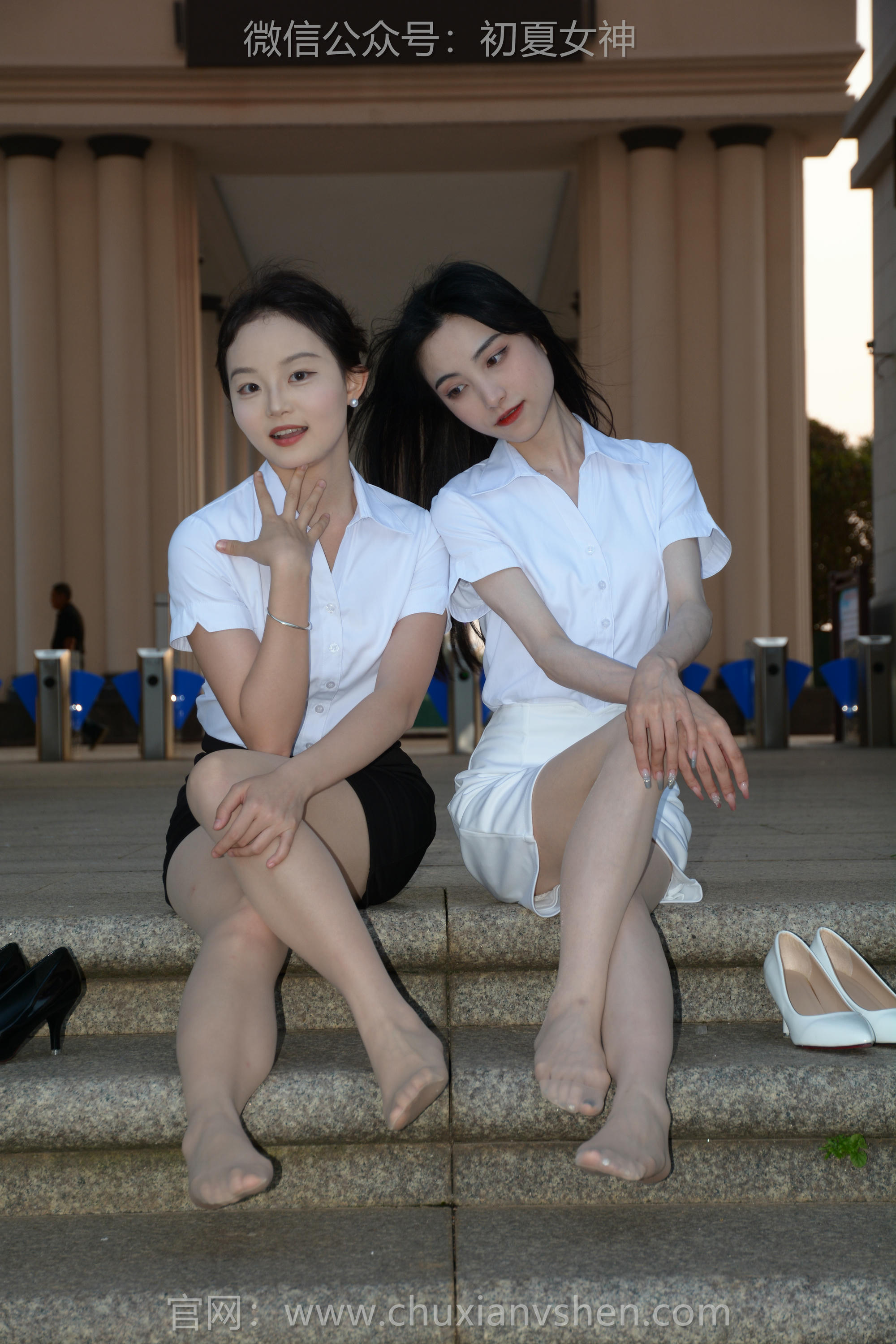 初夏女神 NO.217 柒柒、双双 黑白正装 [90P1V-3.59GB]_第4集