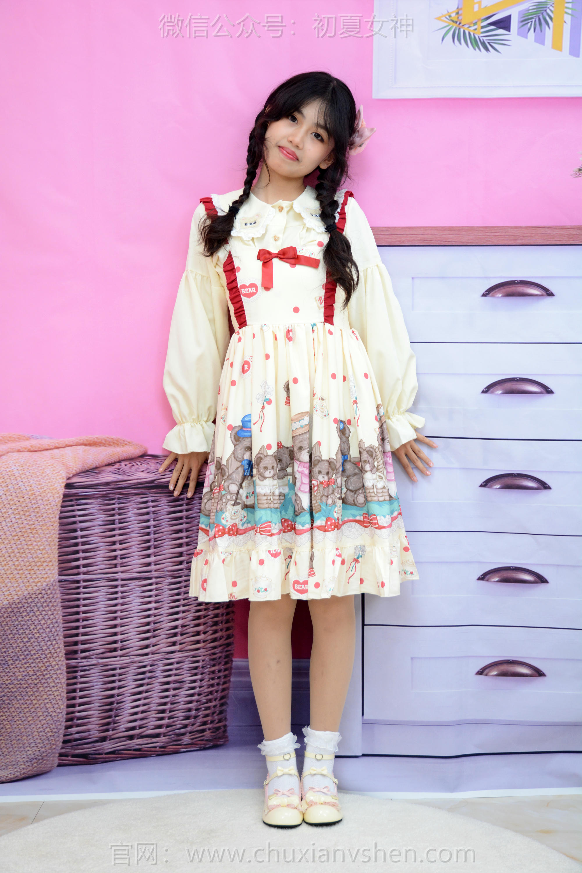 初夏女神 NO.220 希希 再见高中 [88P1V-3.89GB]_第1集