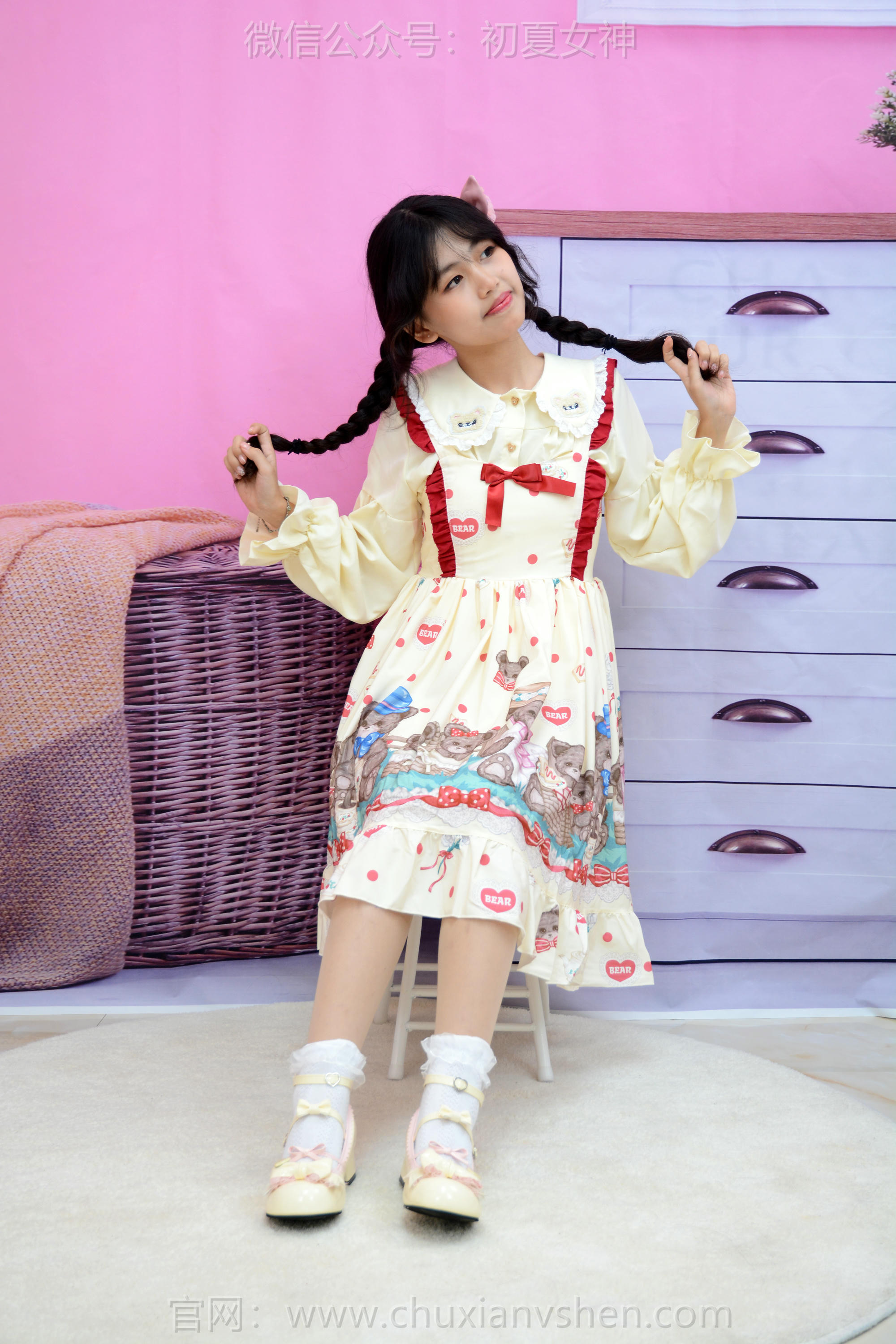 初夏女神 NO.220 希希 再见高中 [88P1V-3.89GB]_第1集