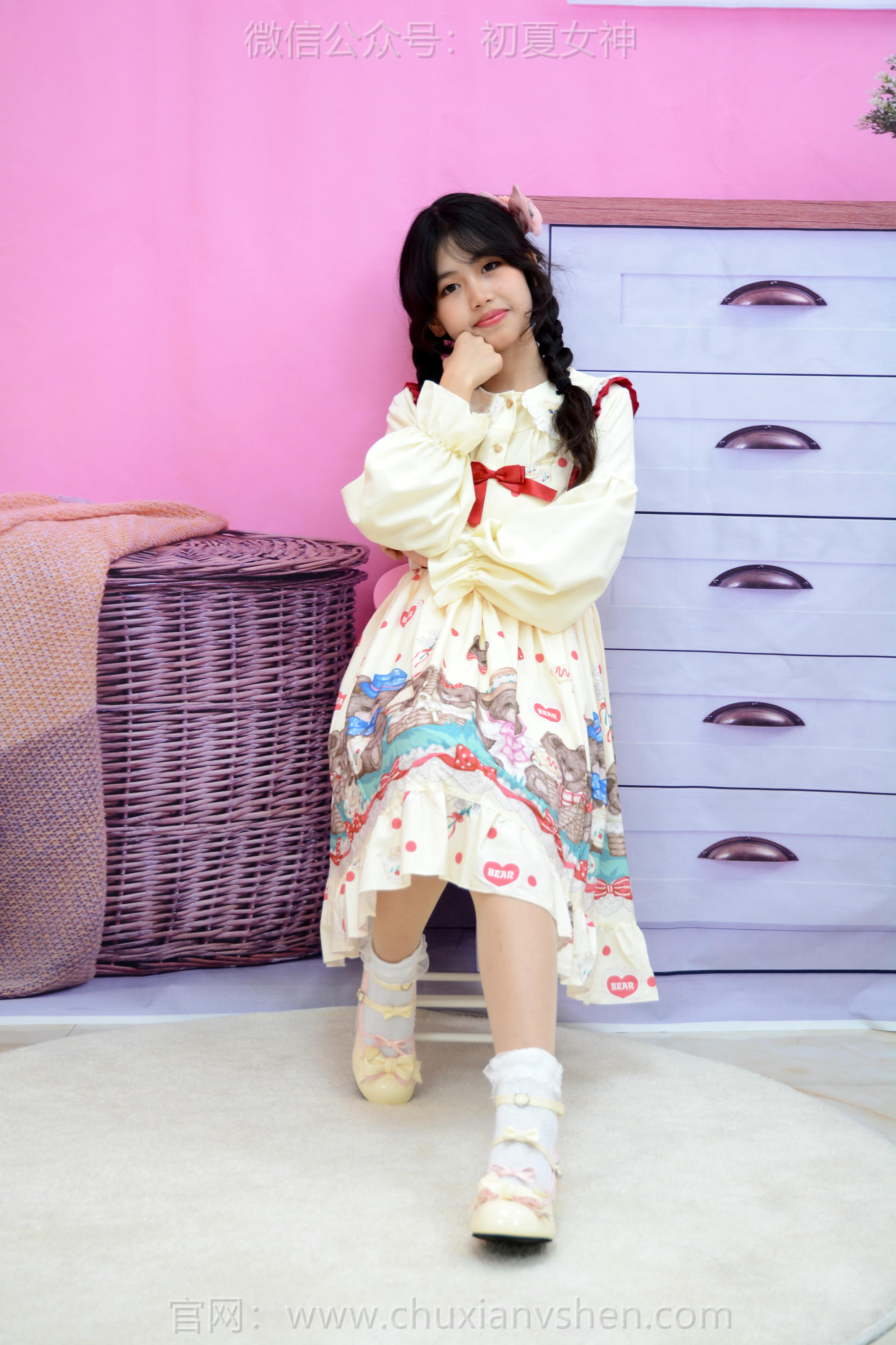 初夏女神 NO.220 希希 再见高中 [88P1V-3.89GB]_第1集