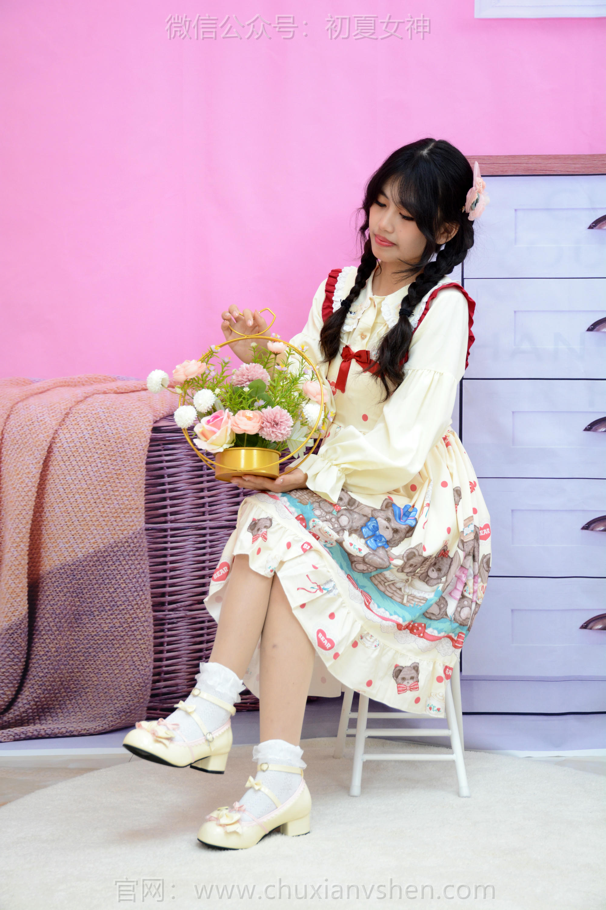 初夏女神 NO.220 希希 再见高中 [88P1V-3.89GB]_第2集