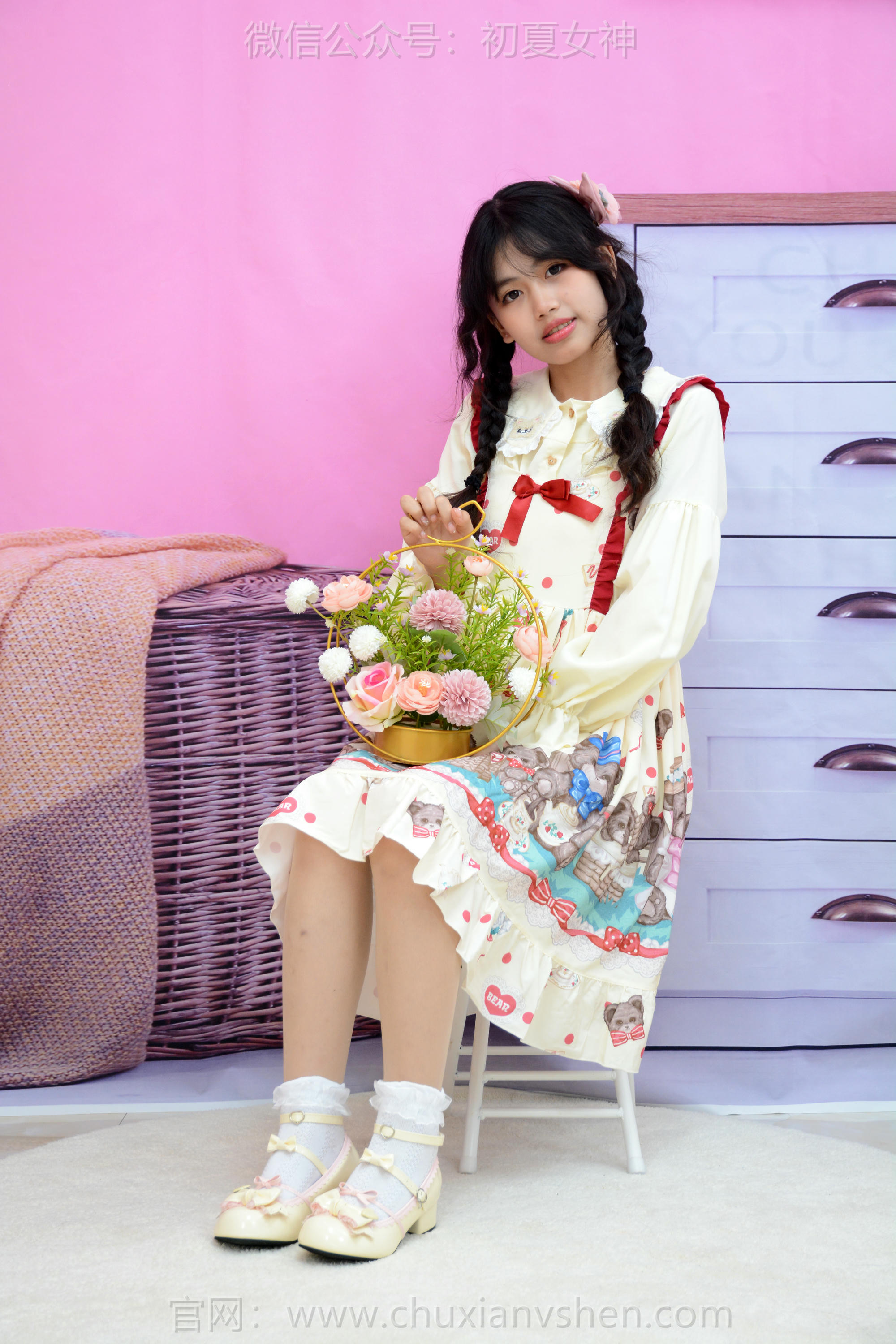 初夏女神 NO.220 希希 再见高中 [88P1V-3.89GB]_第2集