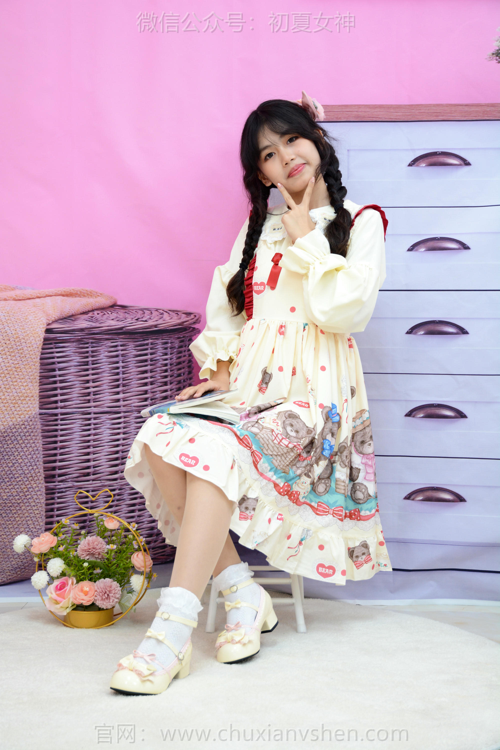 初夏女神 NO.220 希希 再见高中 [88P1V-3.89GB]_第2集