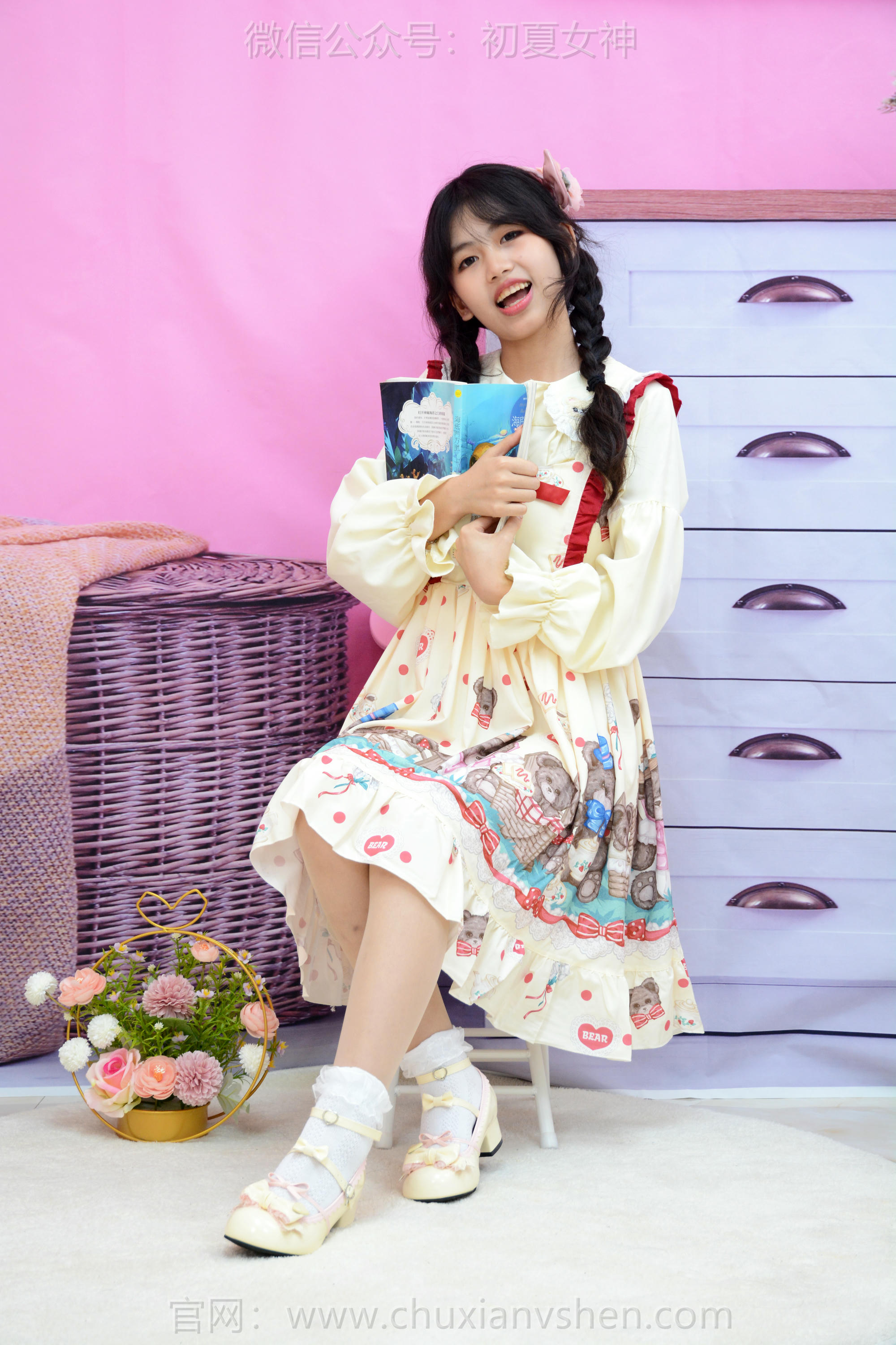 初夏女神 NO.220 希希 再见高中 [88P1V-3.89GB]_第2集