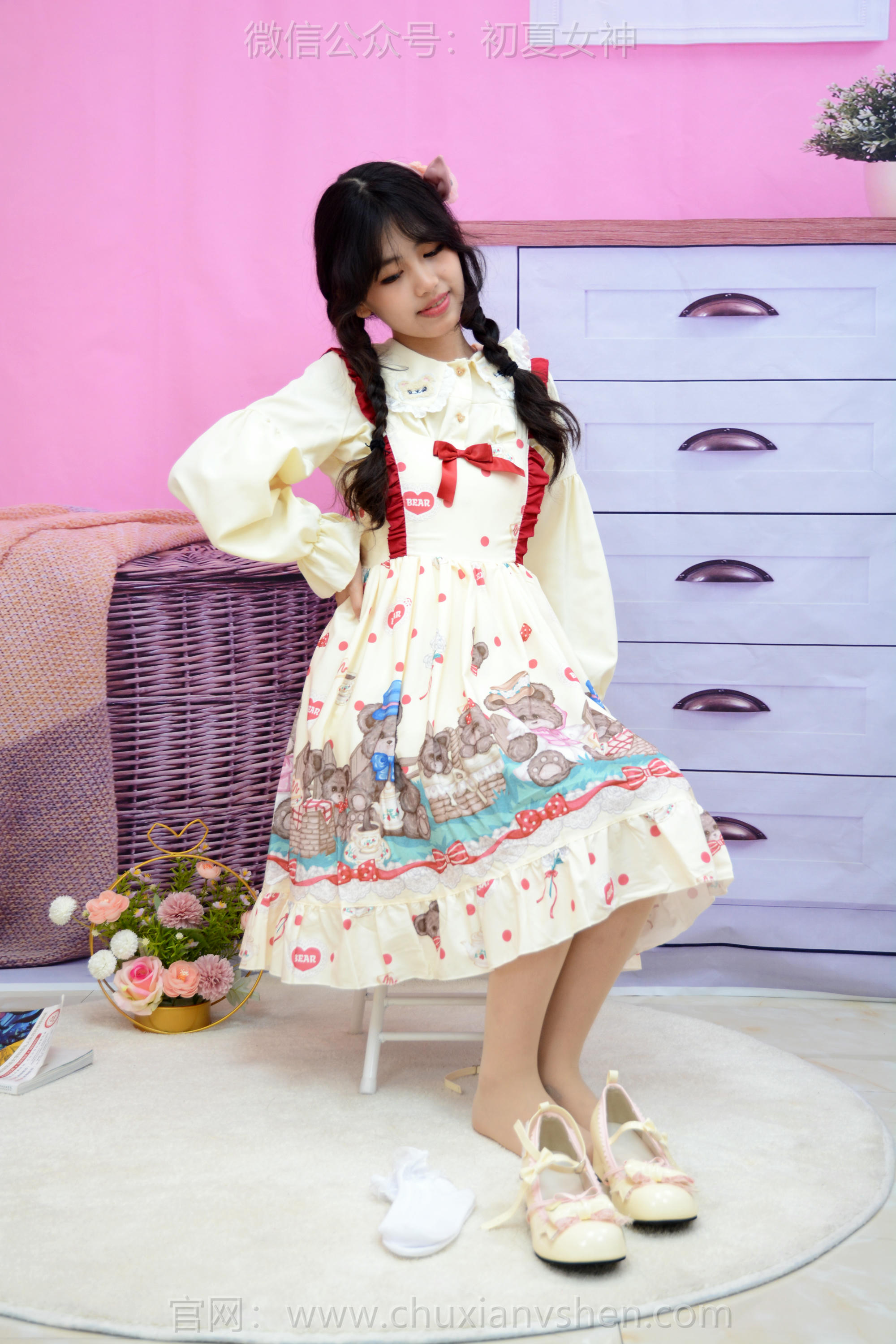 初夏女神 NO.220 希希 再见高中 [88P1V-3.89GB]_第5集