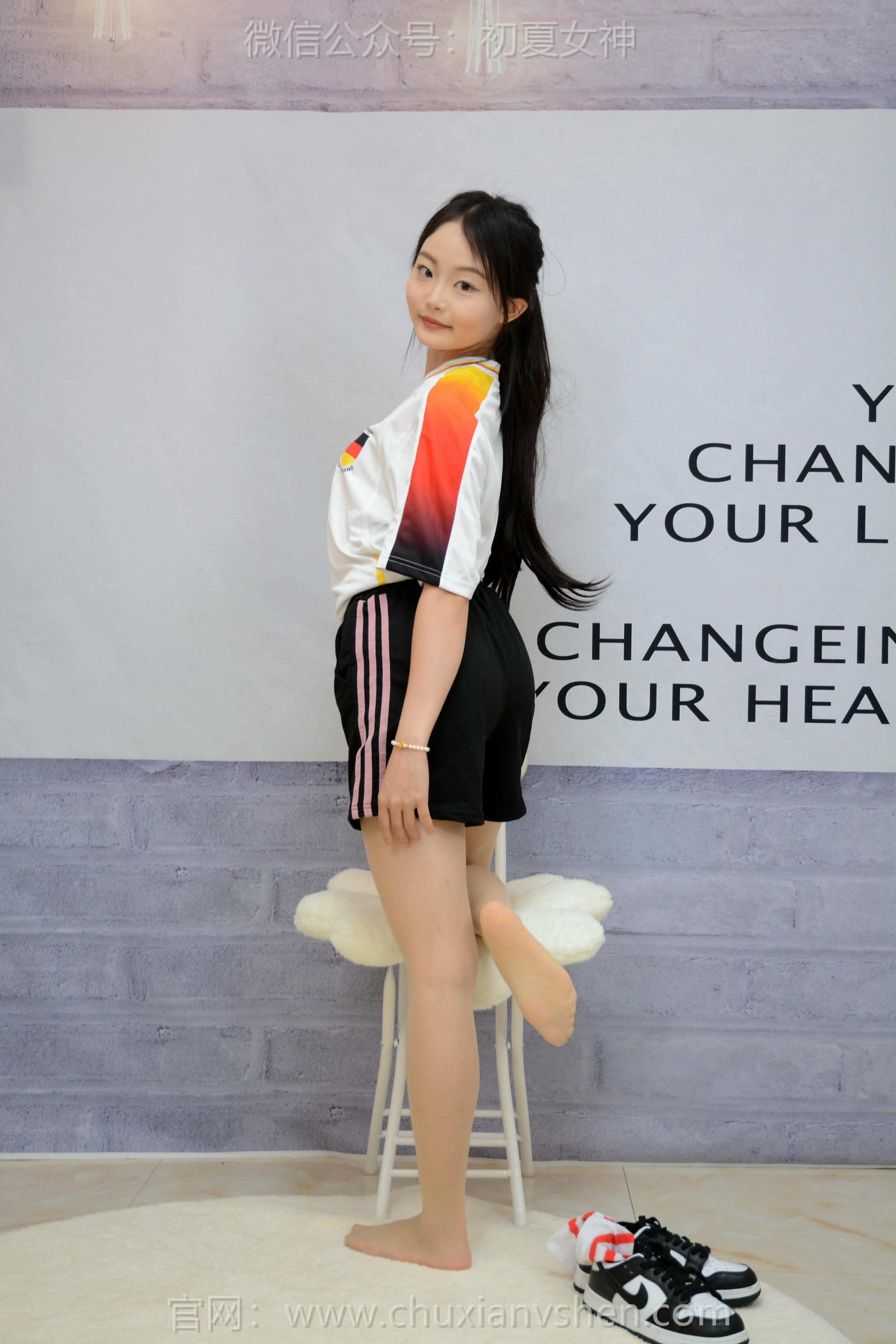 初夏女神 NO.222 双双 德系球服 [150P1V-6.37GB]_第6集