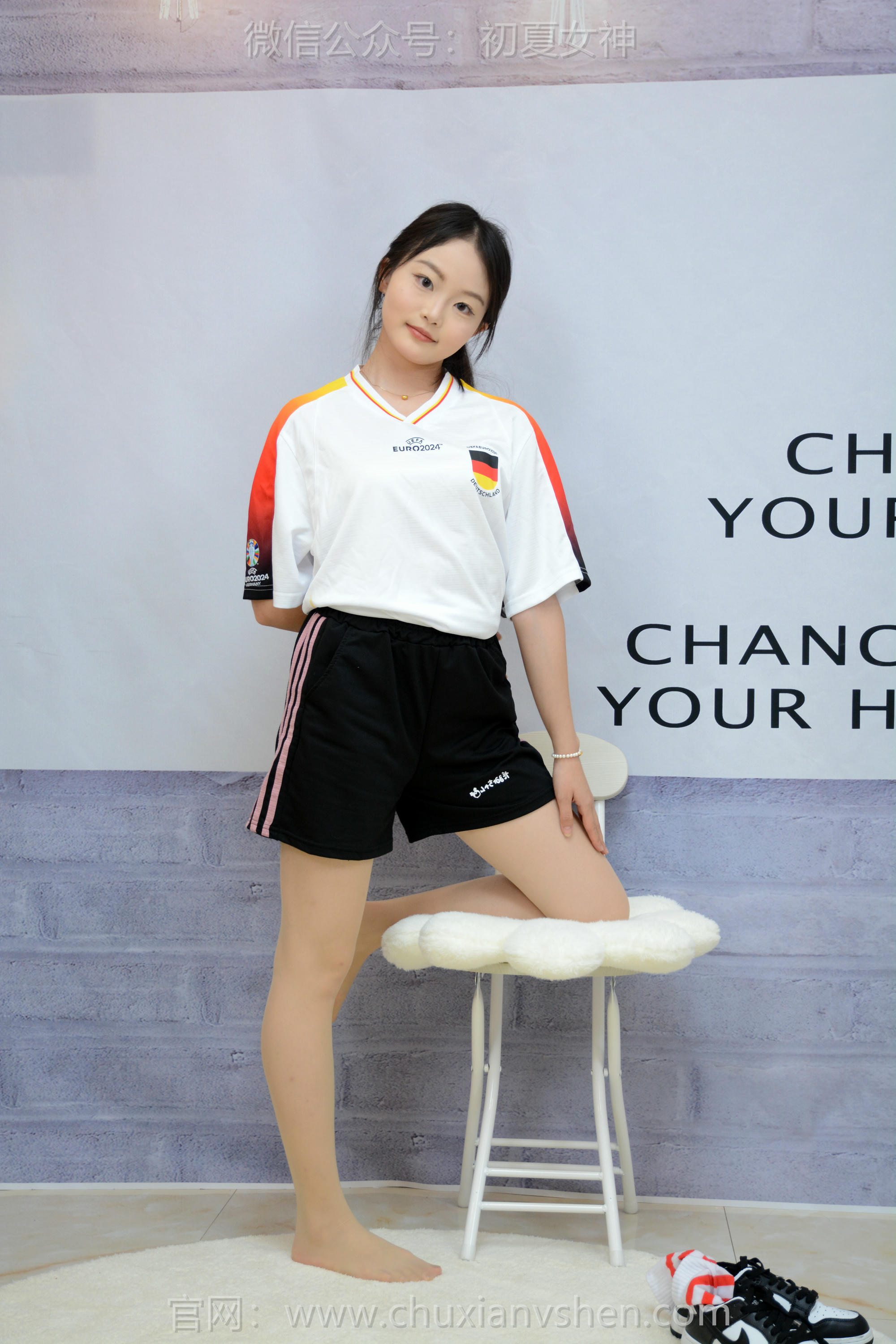 初夏女神 NO.222 双双 德系球服 [150P1V-6.37GB]_第6集