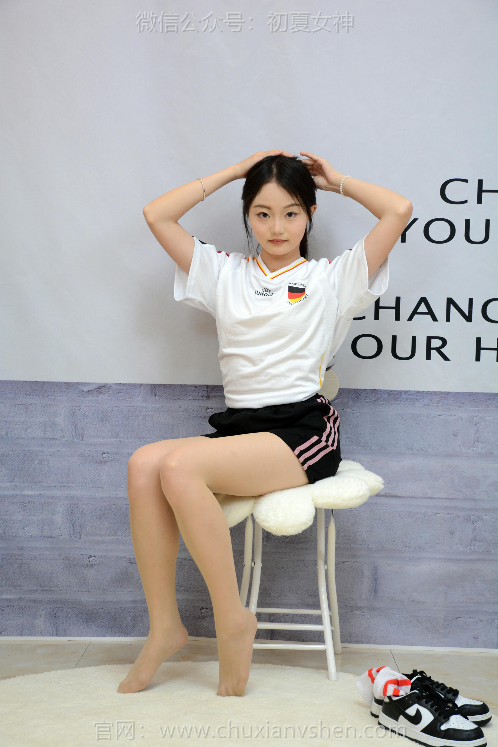 初夏女神 NO.222 双双 德系球服 [150P1V-6.37GB]_第6集