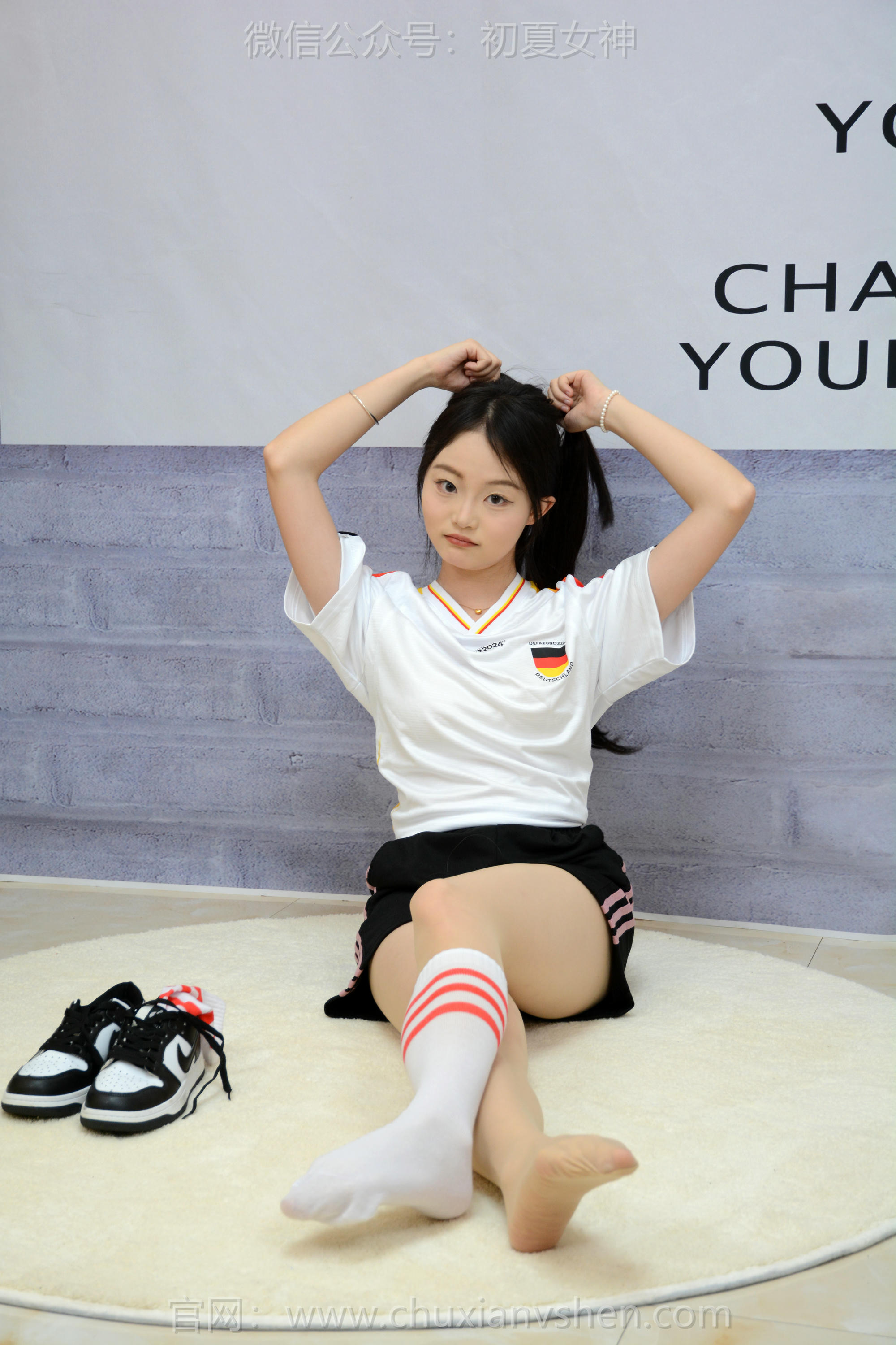 初夏女神 NO.222 双双 德系球服 [150P1V-6.37GB]_第4集