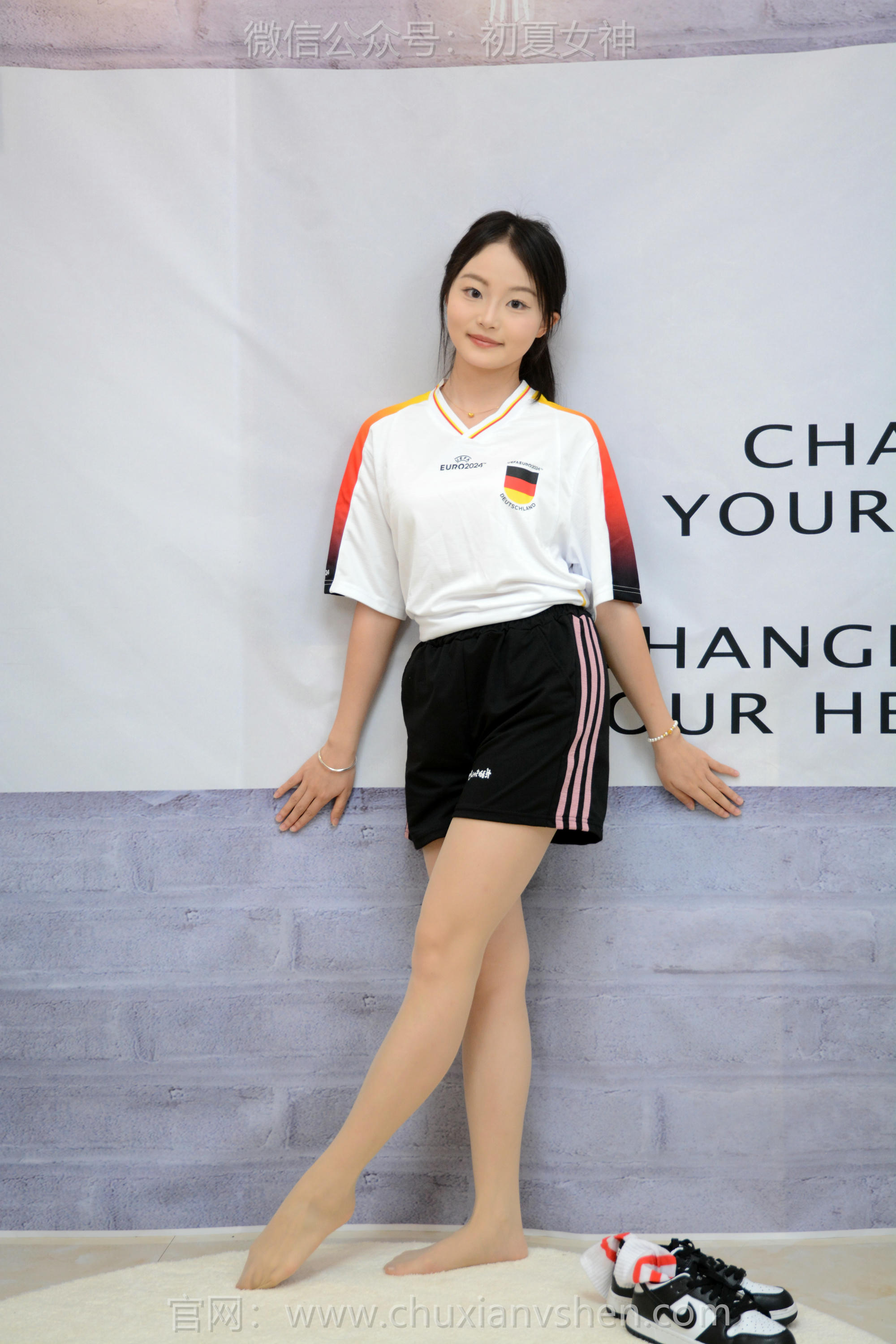 初夏女神 NO.222 双双 德系球服 [150P1V-6.37GB]_第5集