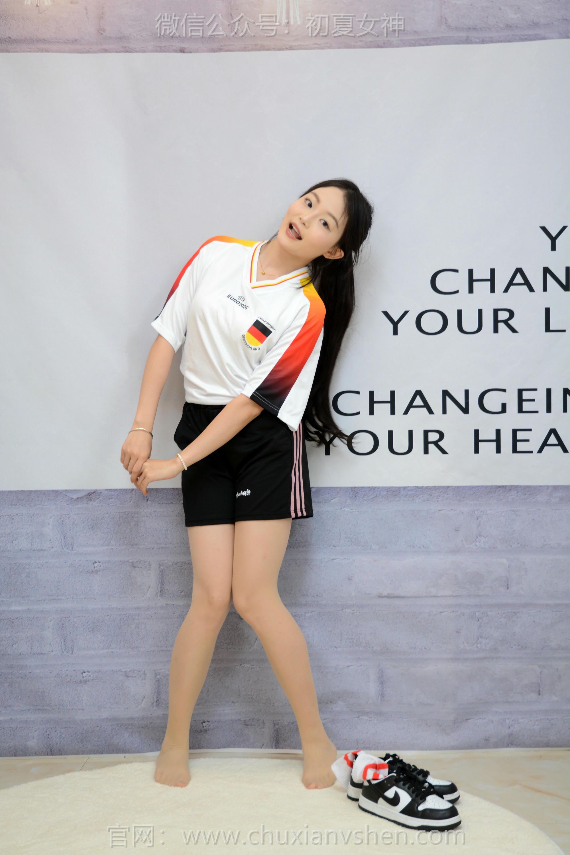 初夏女神 NO.222 双双 德系球服 [150P1V-6.37GB]_第5集