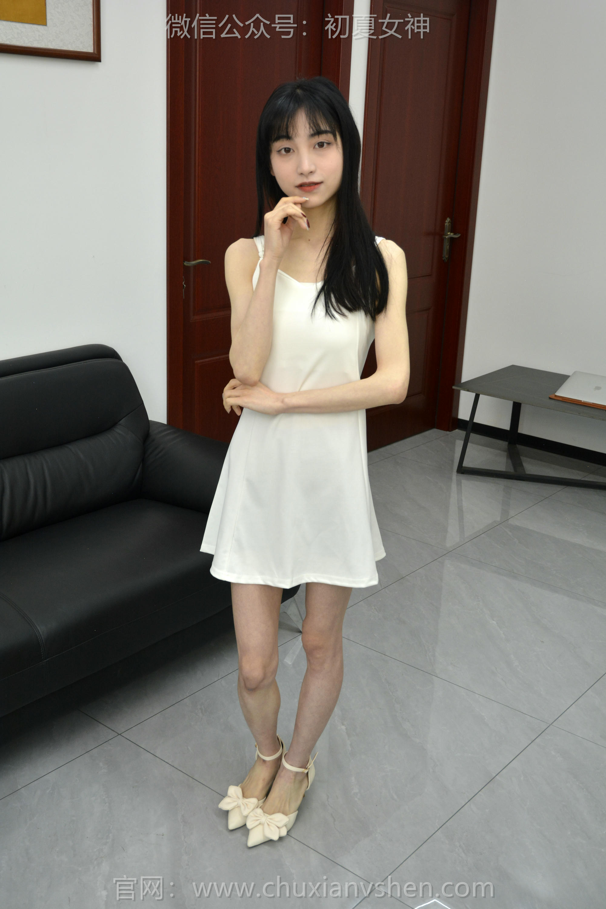 初夏女神 NO.224 柒柒 骨感较强 [140P1V-4.93GB]_第1集