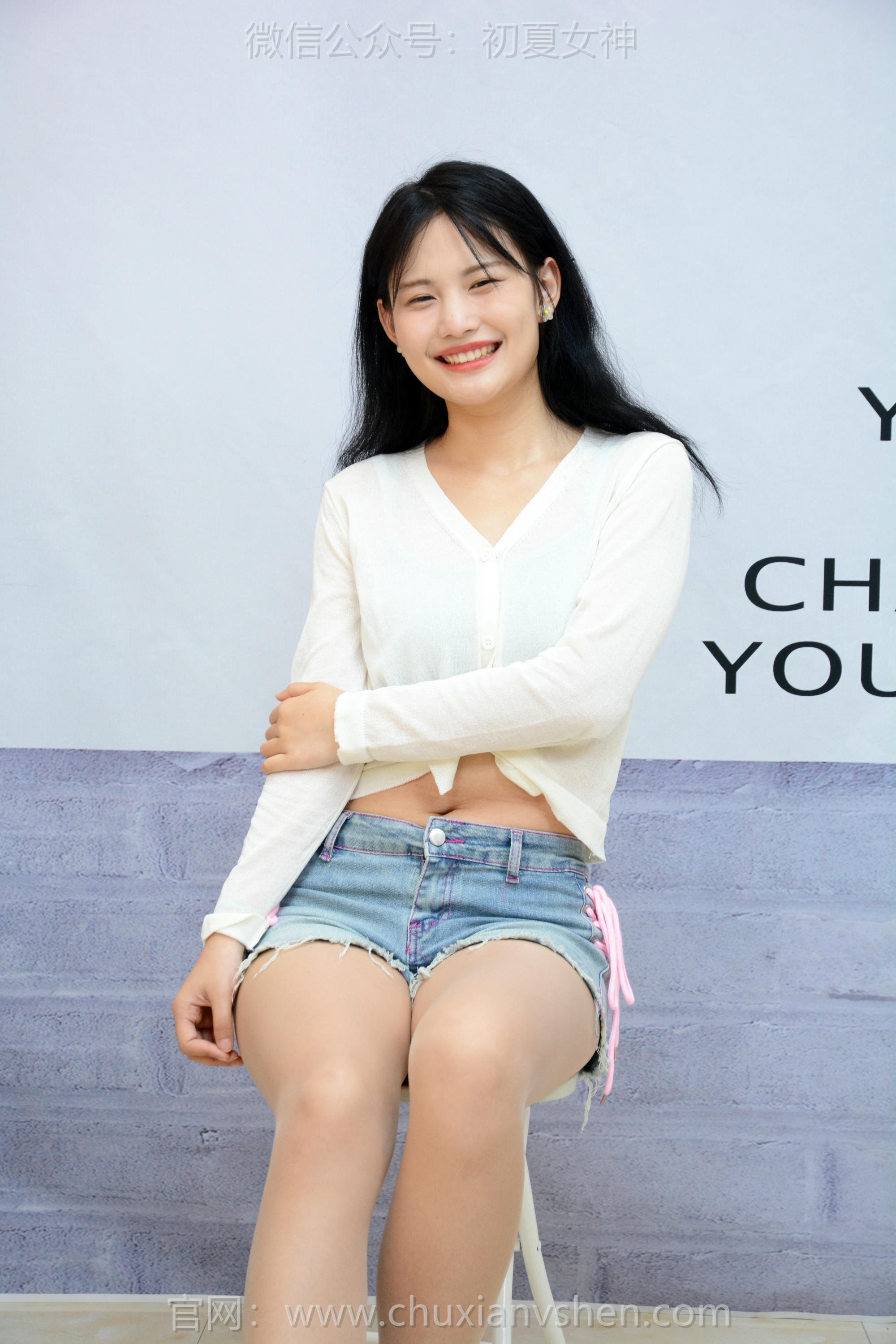 初夏女神 NO.225 幺幺 职业微笑 [100P1V 4.40GB]_第3集