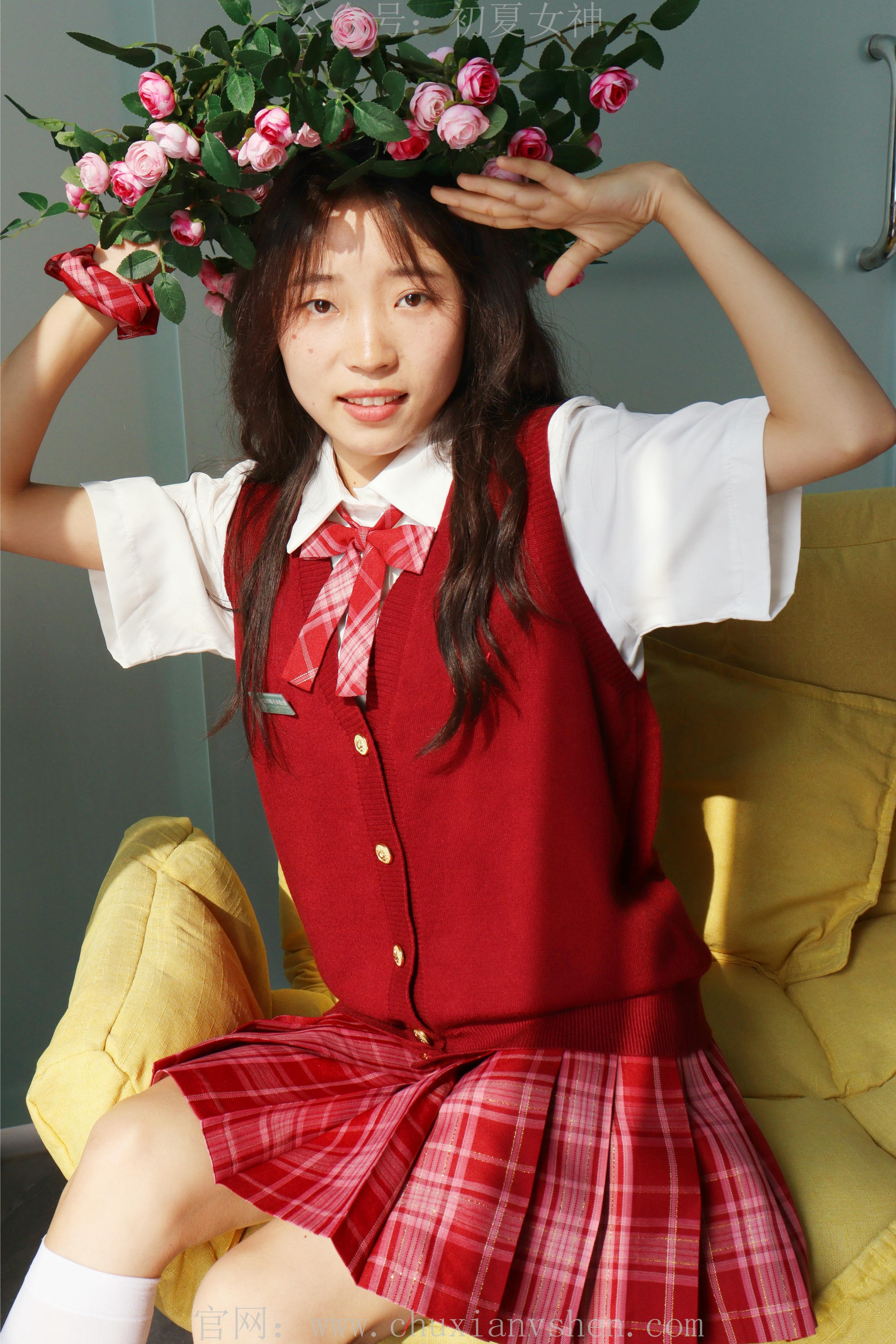 初夏女神 NO.229 蓝莓~S码大红色JK套搭小黑皮鞋 [100P1V 6.11 GB]_第5集