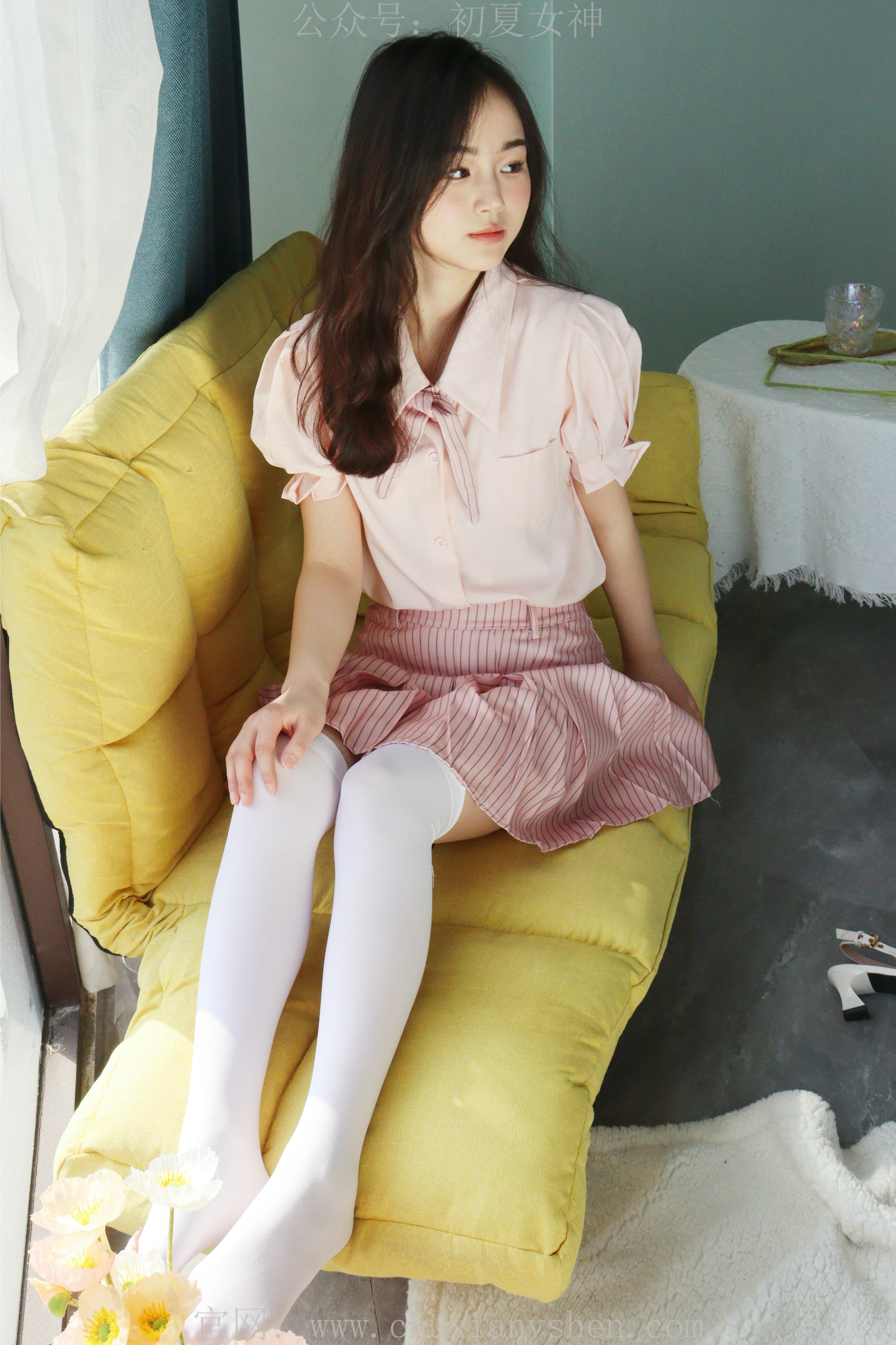 初夏女神 NO.230 十一~粉色S码休闲JK搭白色高跟鞋 [97P1V 6.40 GB]_第2集