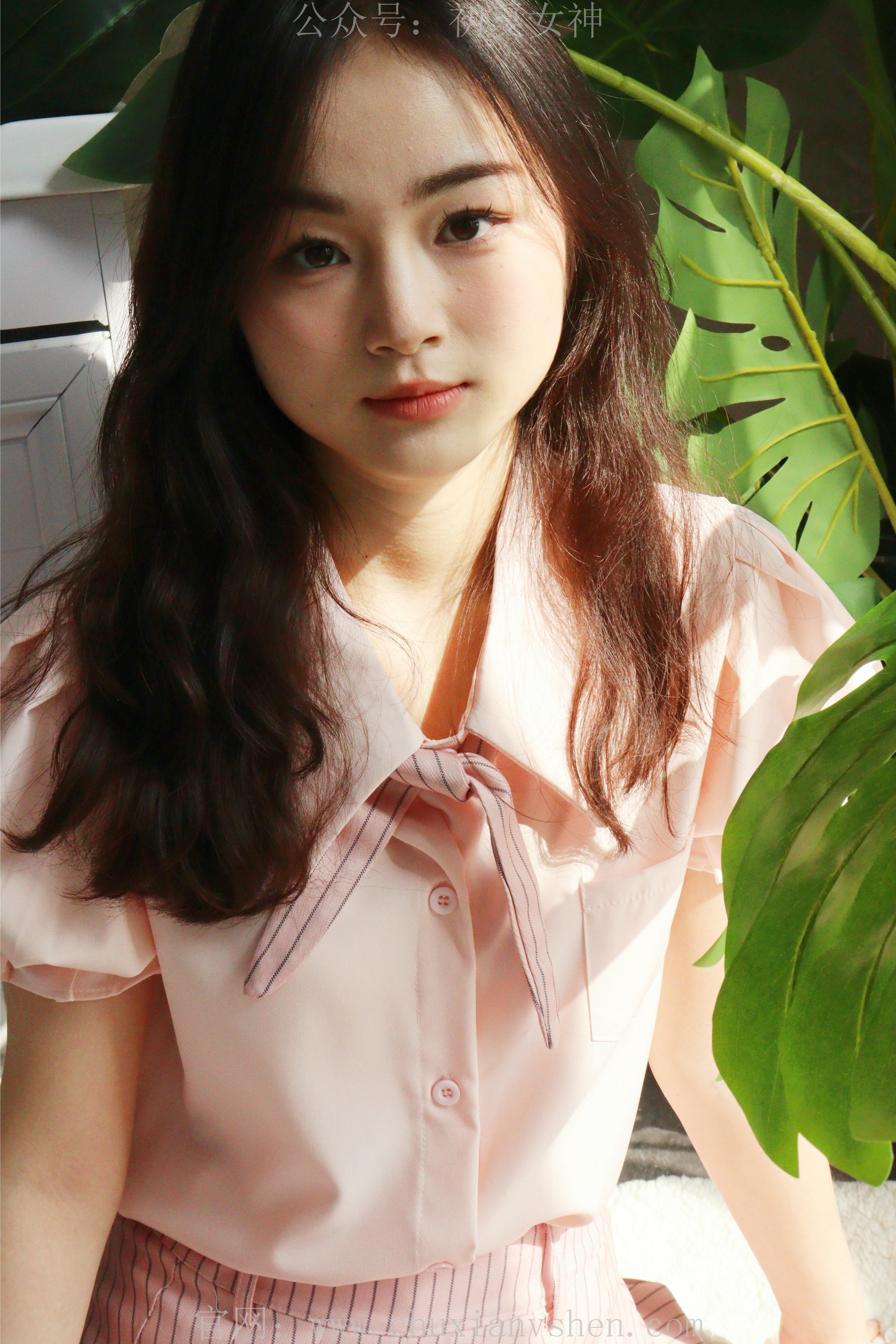 初夏女神 NO.230 十一~粉色S码休闲JK搭白色高跟鞋 [97P1V 6.40 GB]_第1集