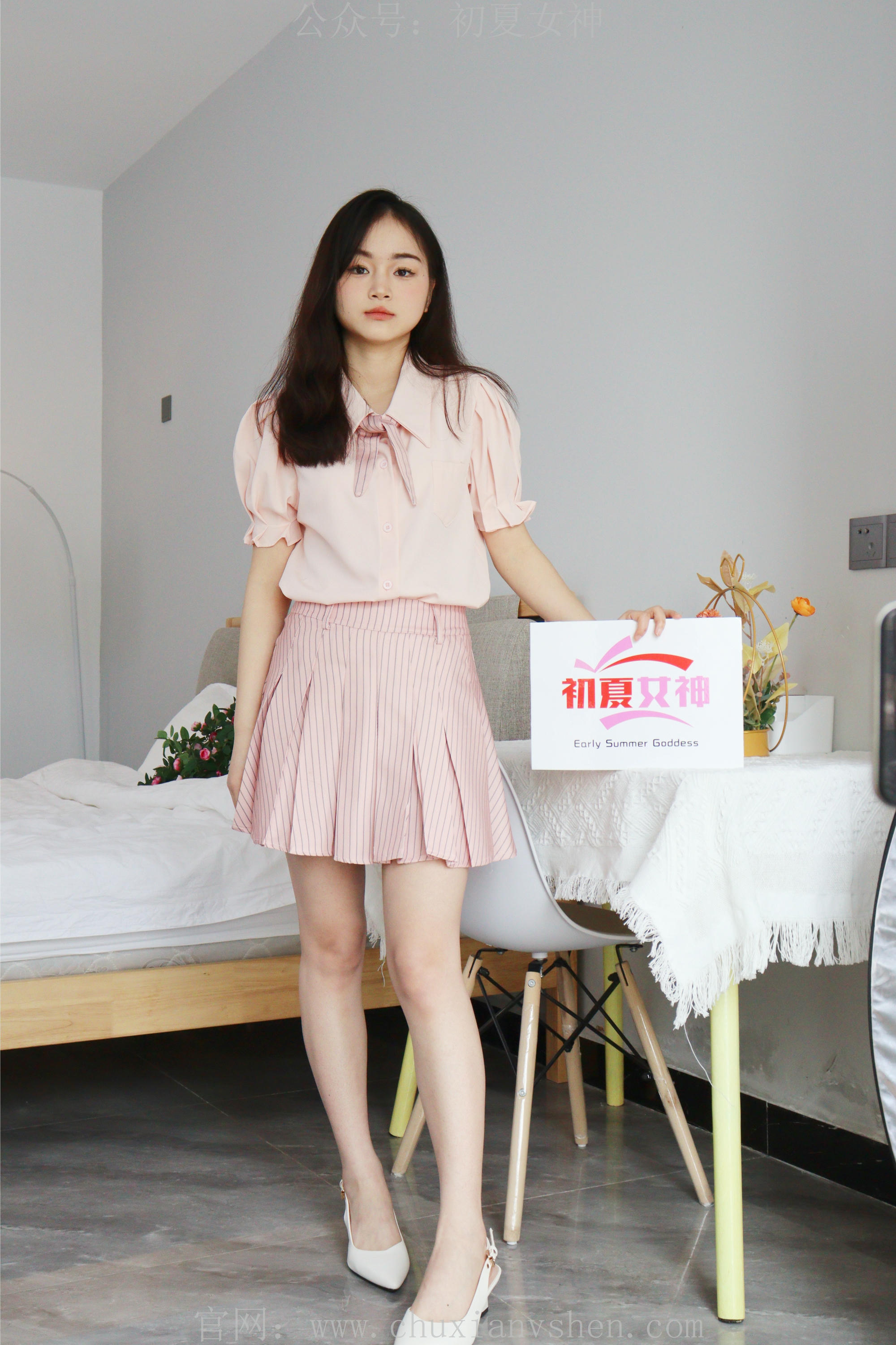 初夏女神 NO.230 十一~粉色S码休闲JK搭白色高跟鞋 [97P1V 6.40 GB]_第3集