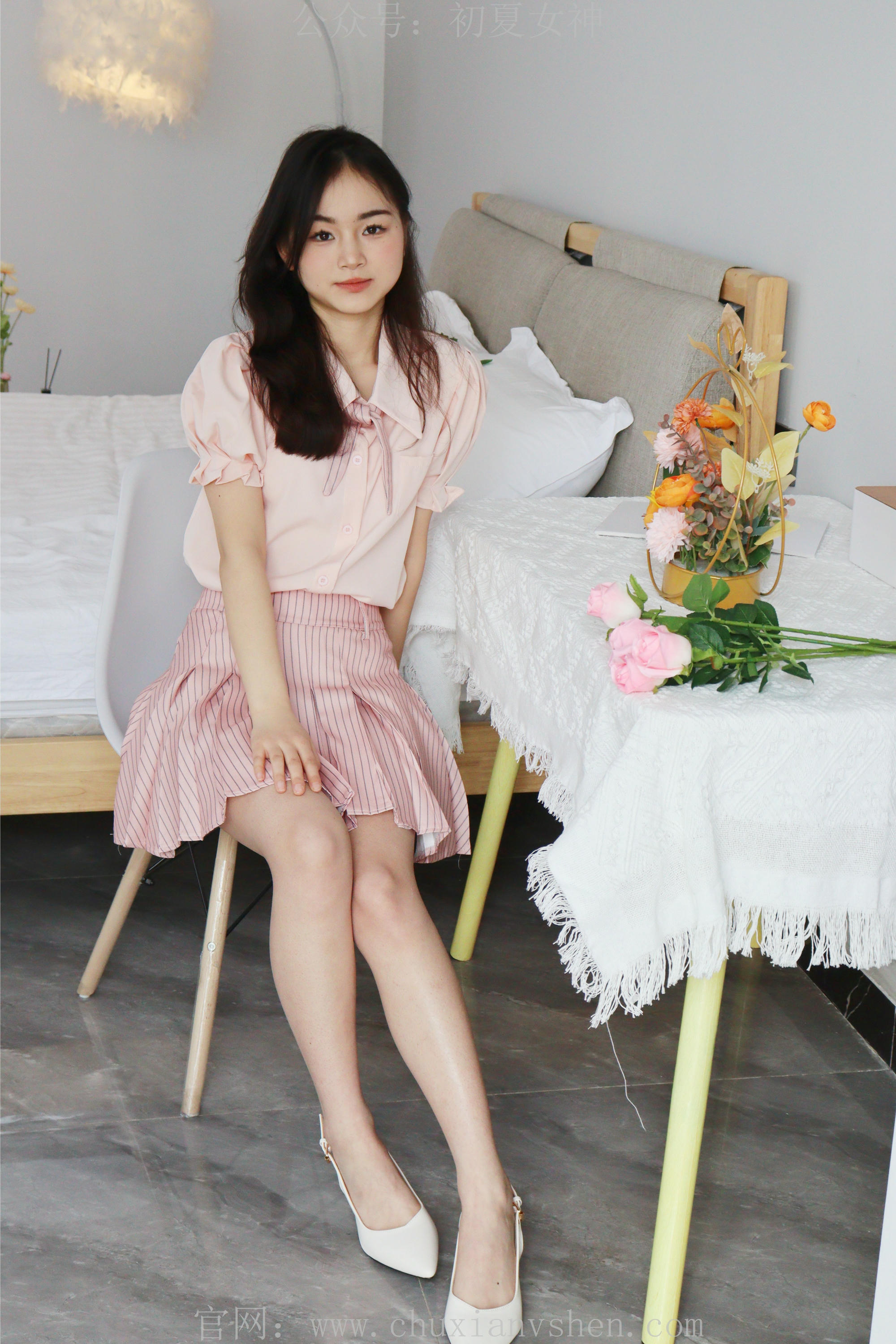 初夏女神 NO.230 十一~粉色S码休闲JK搭白色高跟鞋 [97P1V 6.40 GB]_第4集