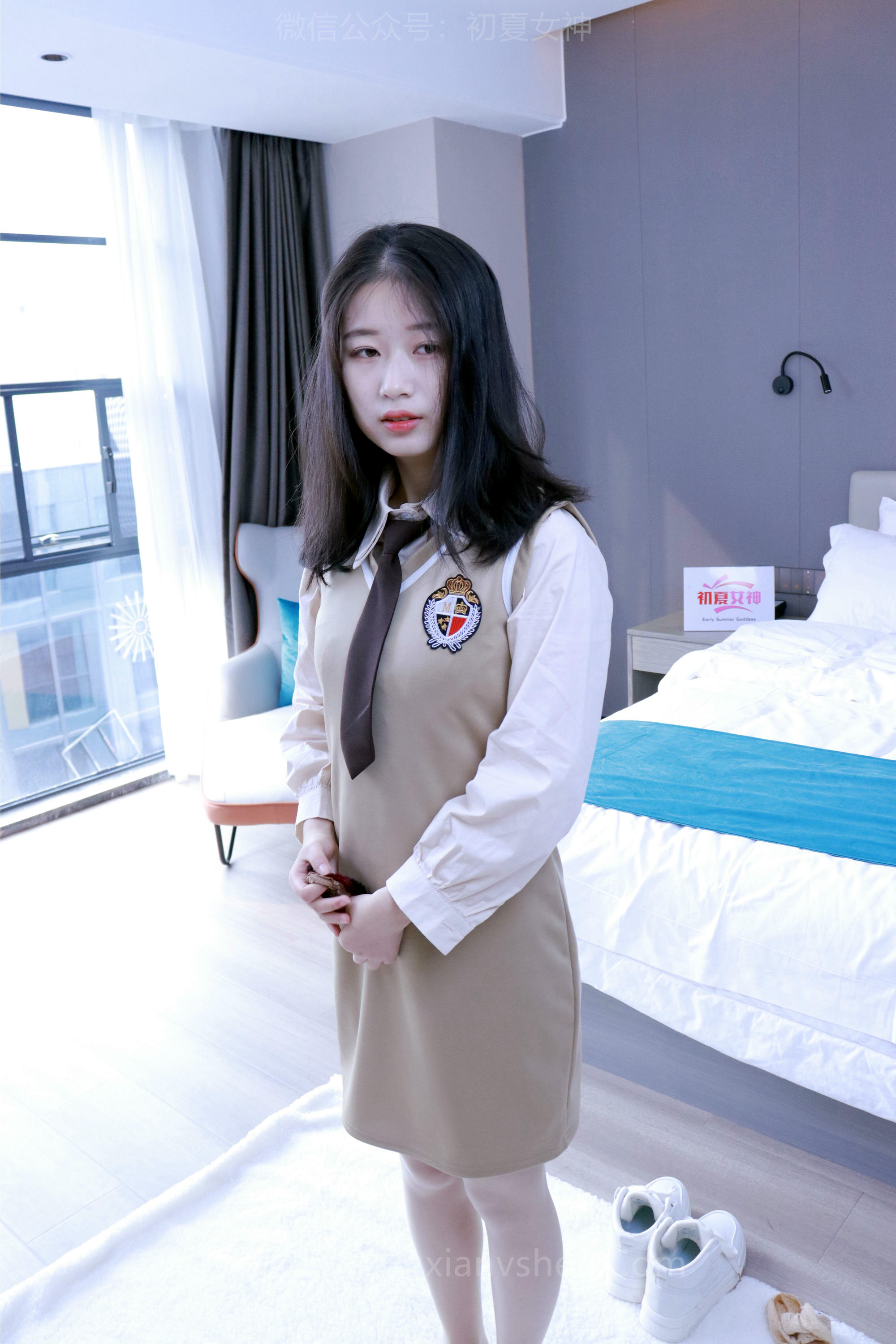 初夏女神 NO.231 念念~秋冬学院风显瘦连衣裙S码搭配 [131P1V 4.43 GB]_第1集