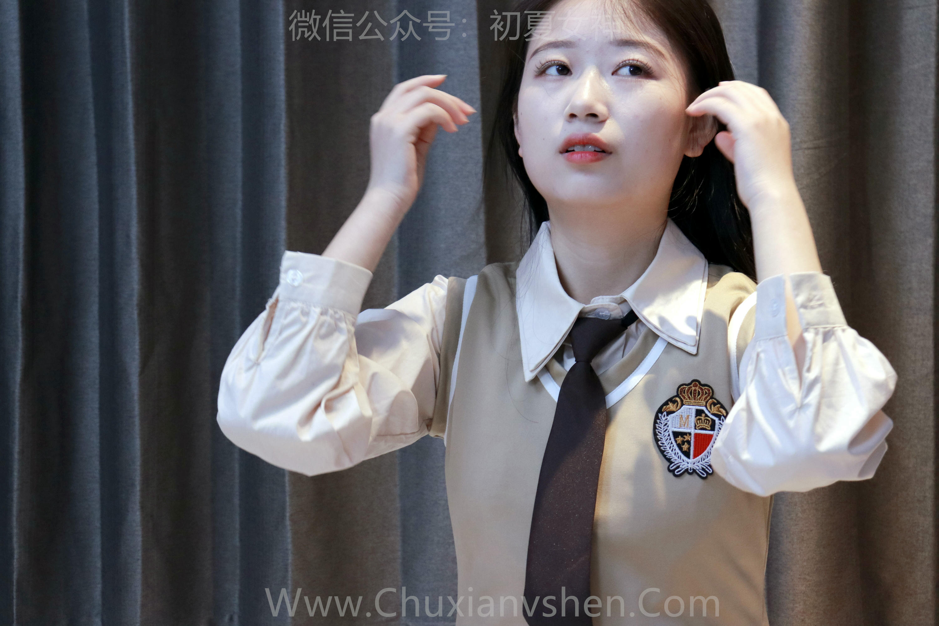 初夏女神 NO.231 念念~秋冬学院风显瘦连衣裙S码搭配 [131P1V 4.43 GB]_第1集