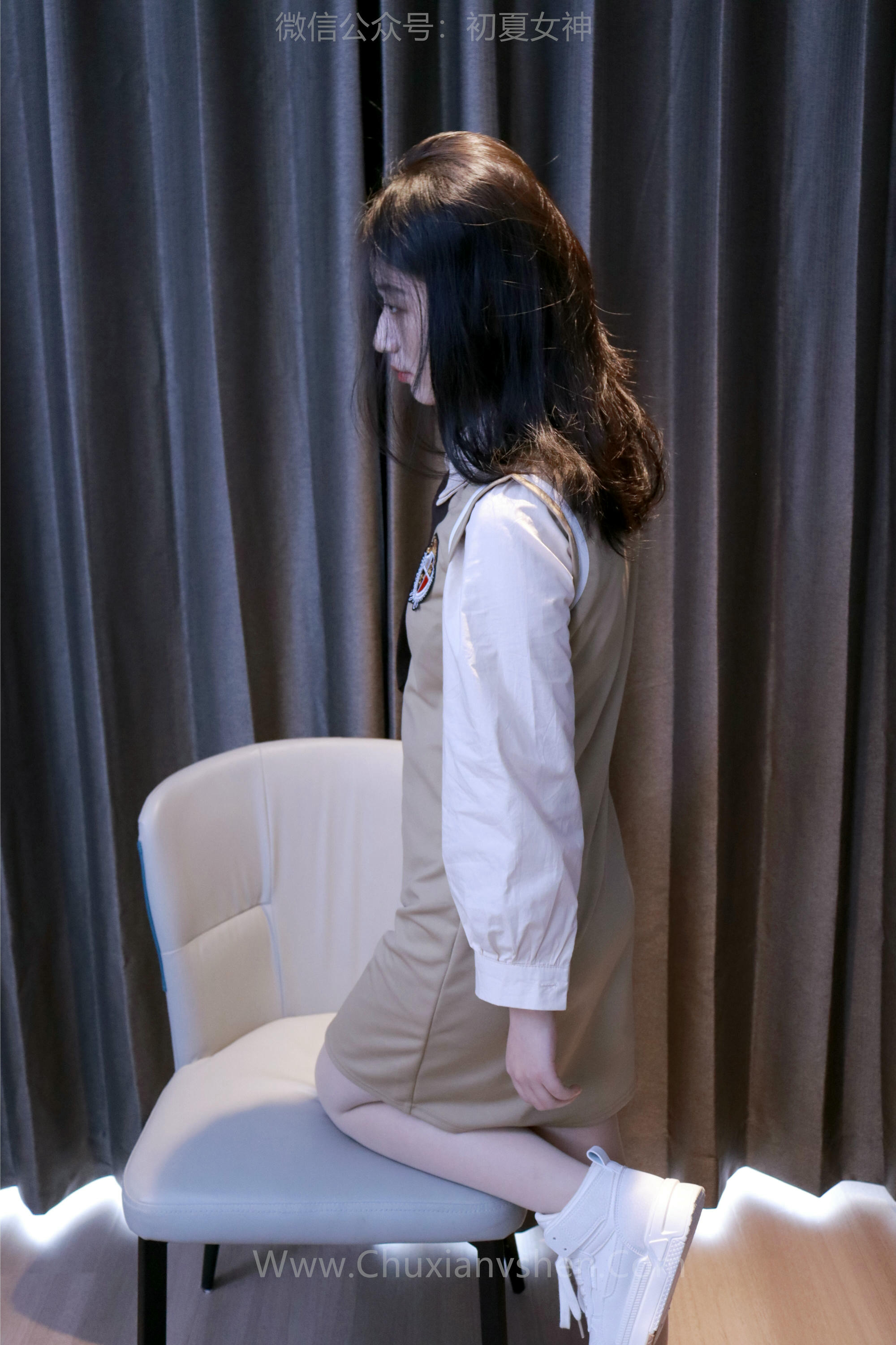 初夏女神 NO.231 念念~秋冬学院风显瘦连衣裙S码搭配 [131P1V 4.43 GB]_第2集