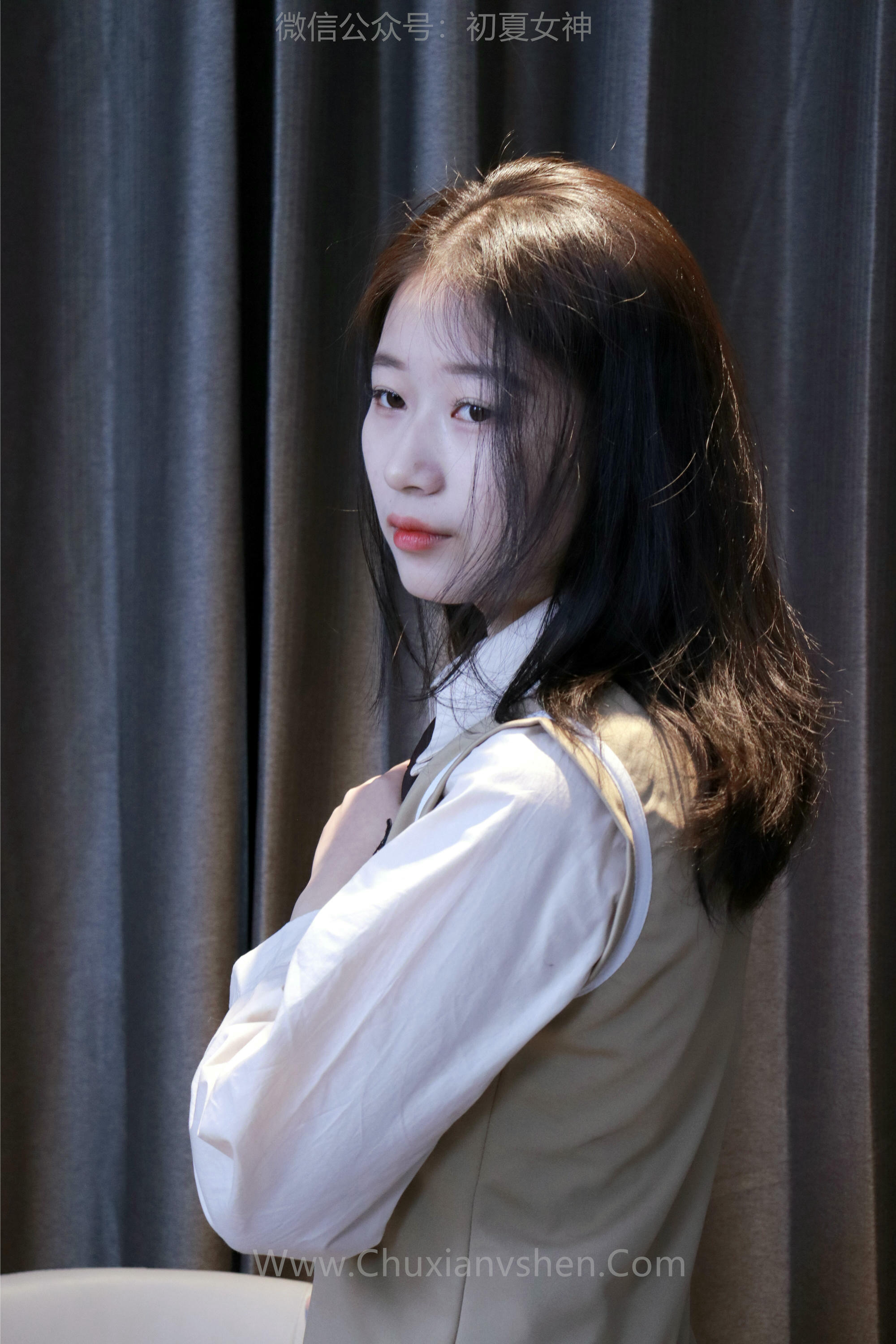 初夏女神 NO.231 念念~秋冬学院风显瘦连衣裙S码搭配 [131P1V 4.43 GB]_第2集