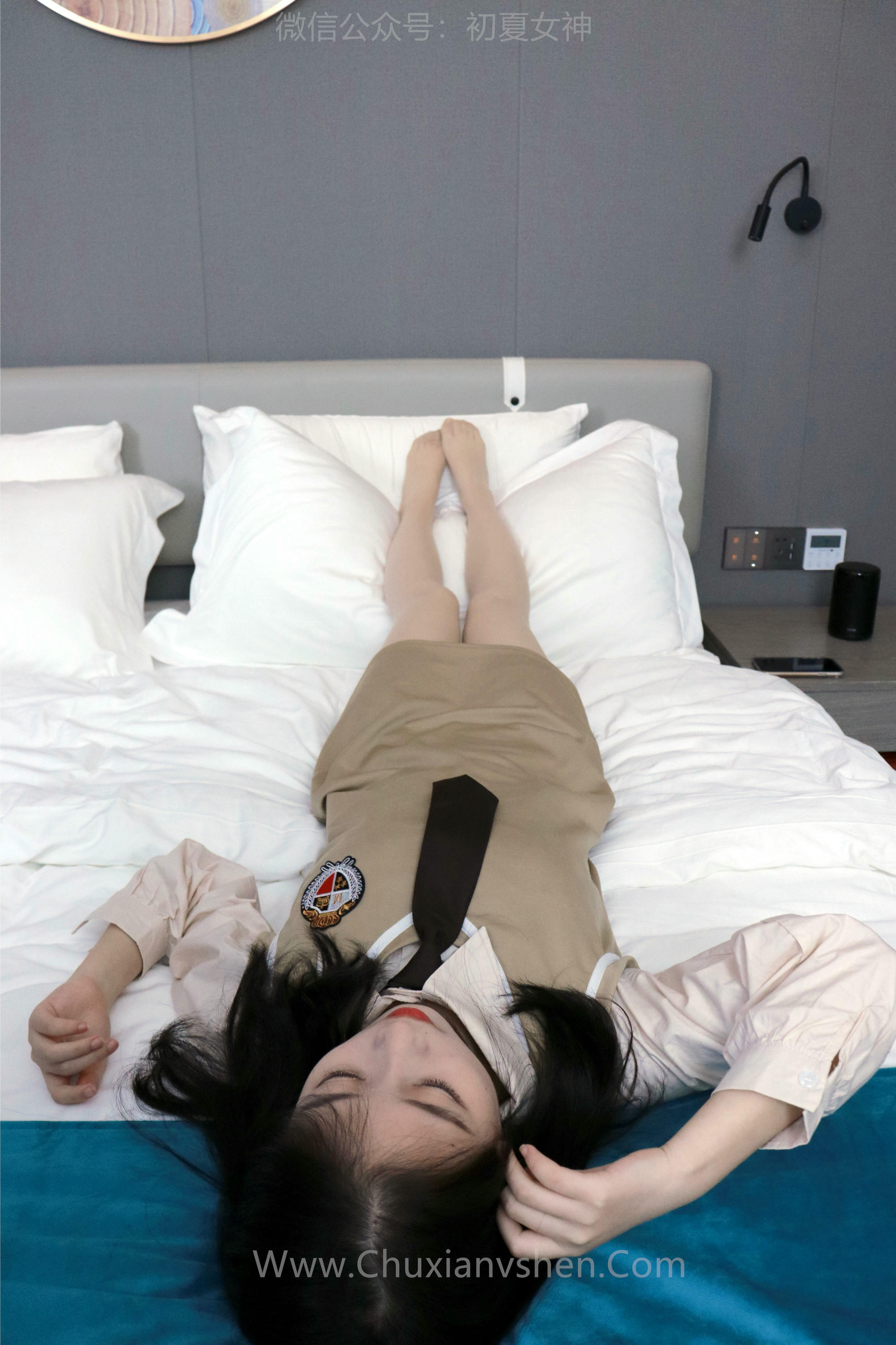 初夏女神 NO.231 念念~秋冬学院风显瘦连衣裙S码搭配 [131P1V 4.43 GB]_第5集