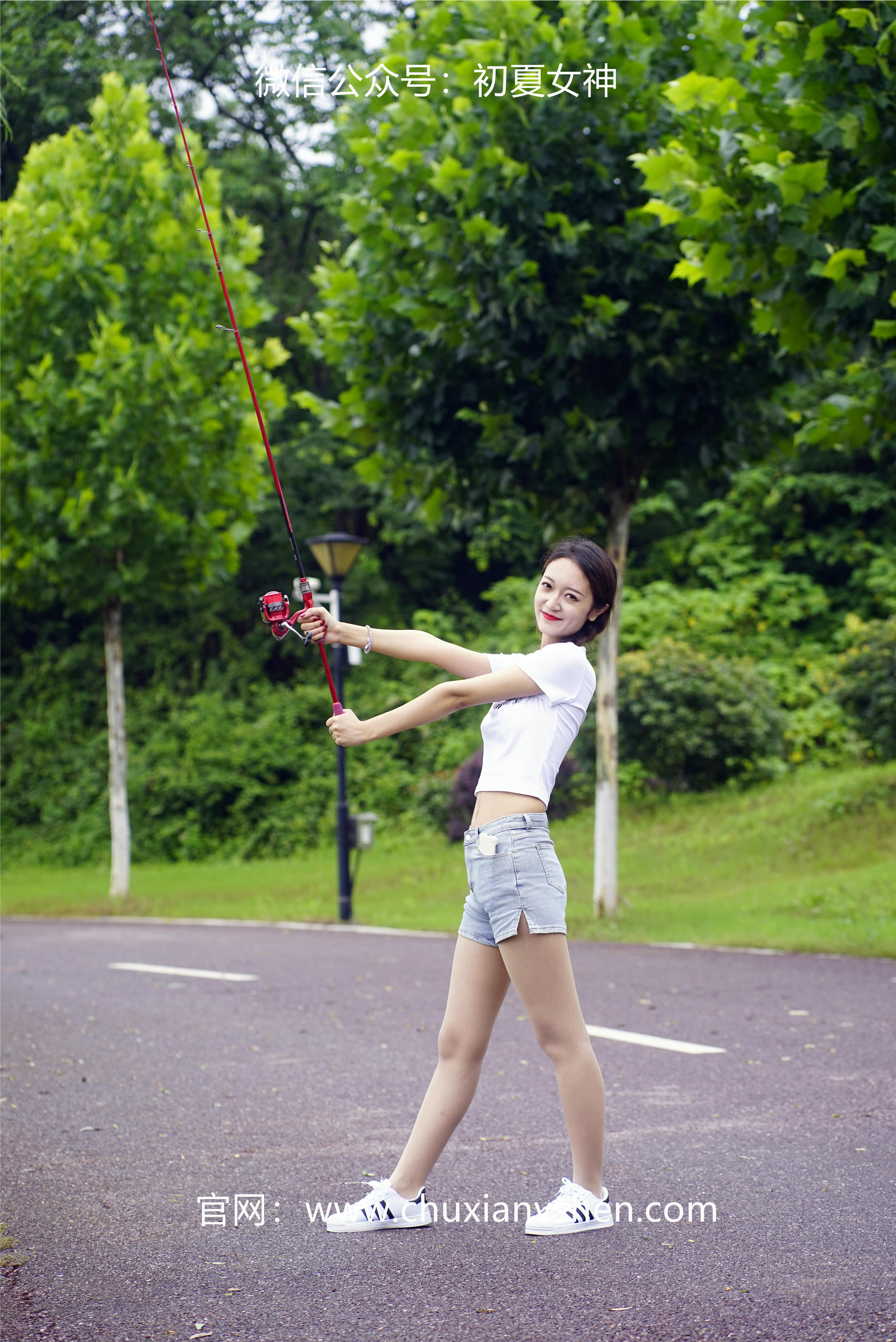 初夏女神 NO.233 依依~《新手钓鱼》七月你好，天下钓友是一家 [114P1V 3.95 GB]_第2集