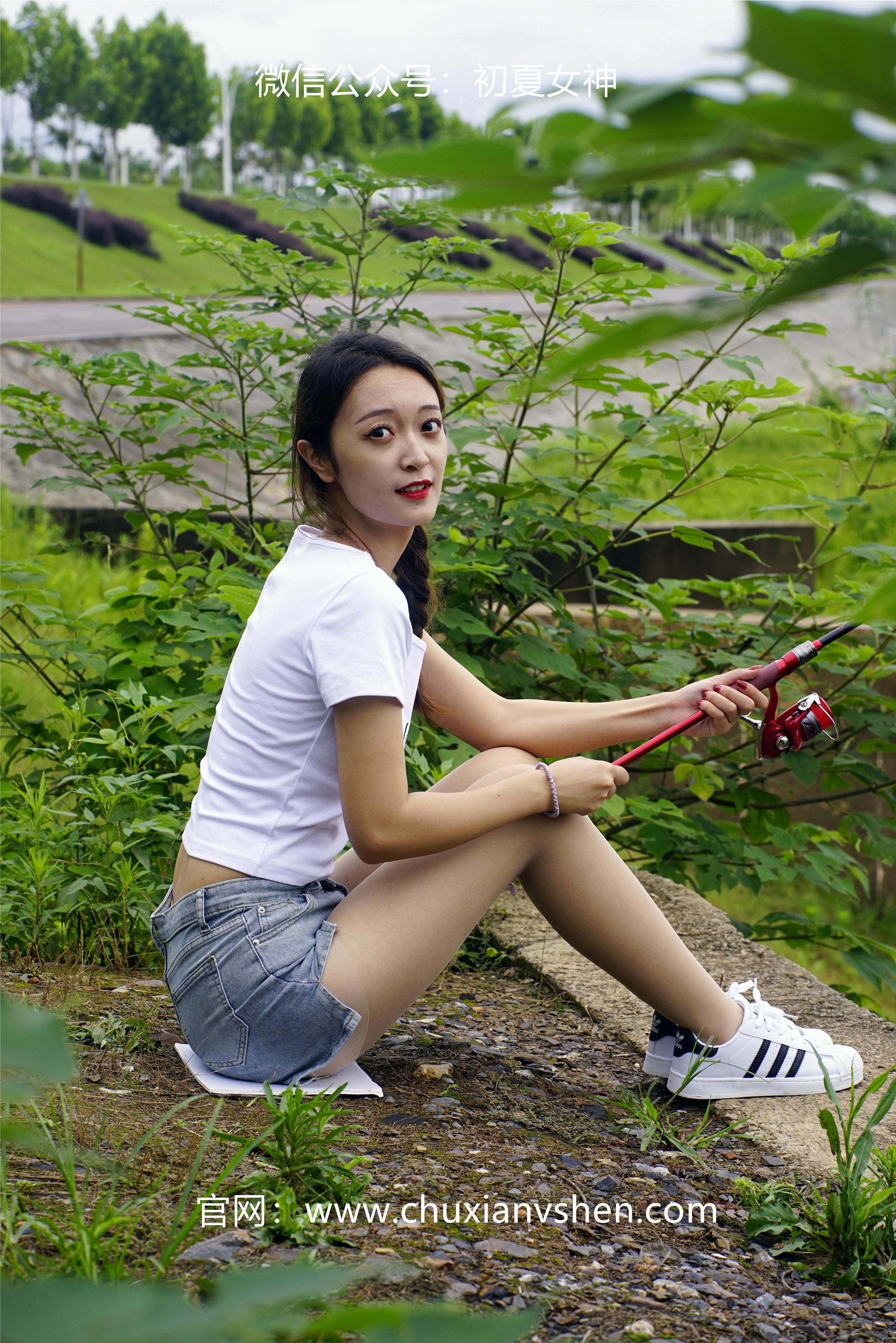 初夏女神 NO.233 依依~《新手钓鱼》七月你好，天下钓友是一家 [114P1V 3.95 GB]_第3集