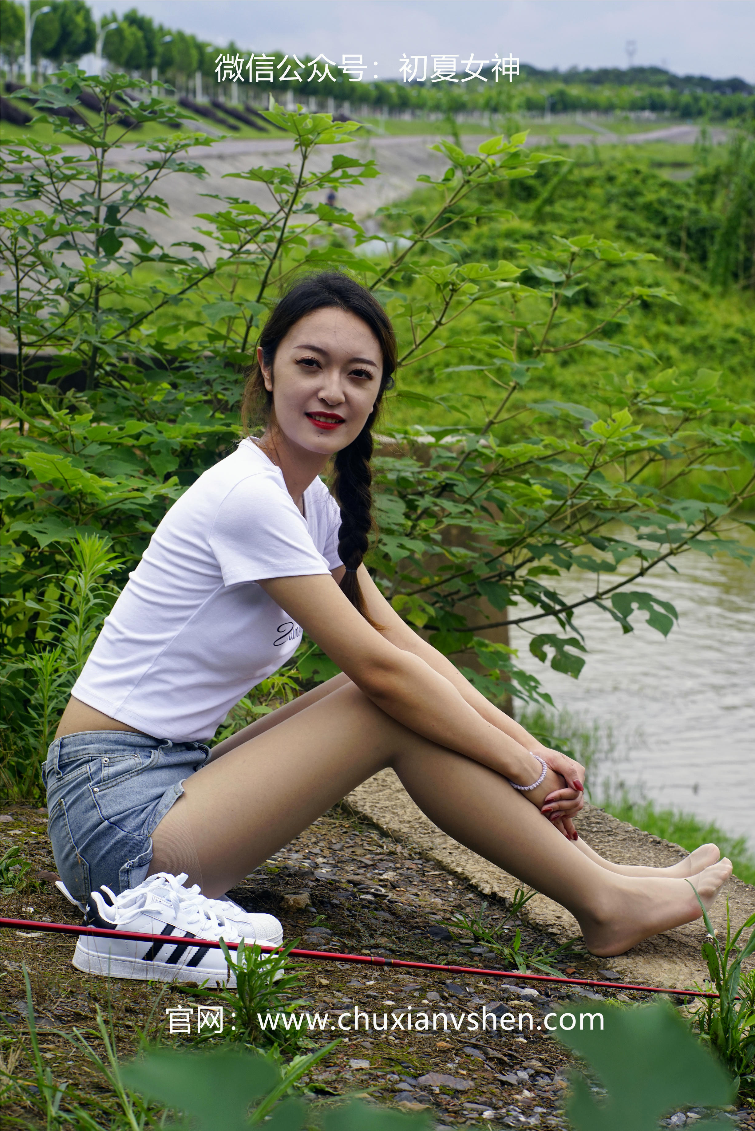 初夏女神 NO.233 依依~《新手钓鱼》七月你好，天下钓友是一家 [114P1V 3.95 GB]_第4集