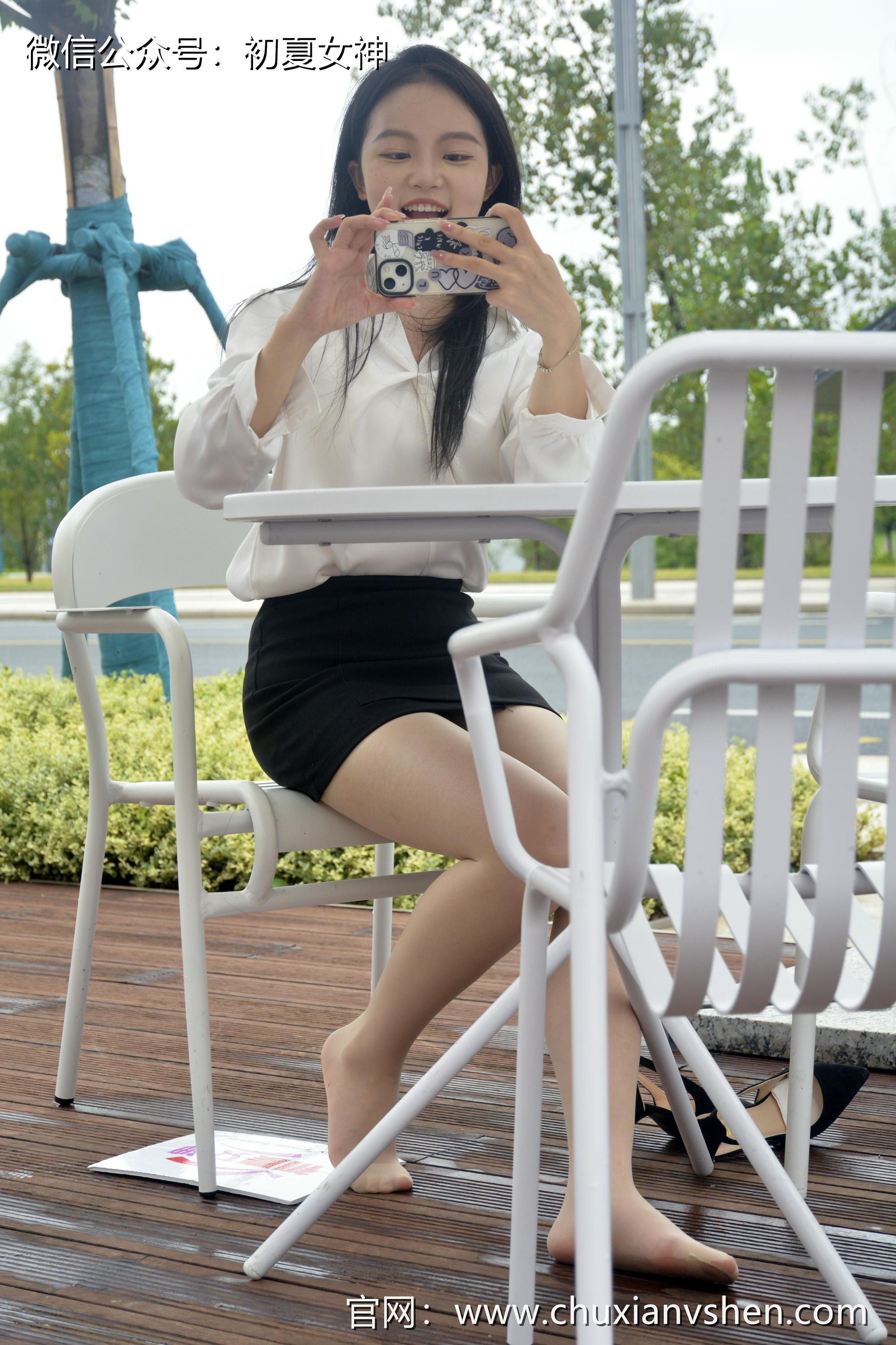 初夏女神 NO.235 双双~【兼职车模】毕业前体验一下职业装的味道 [160P1V 5.90 GB]_第6集