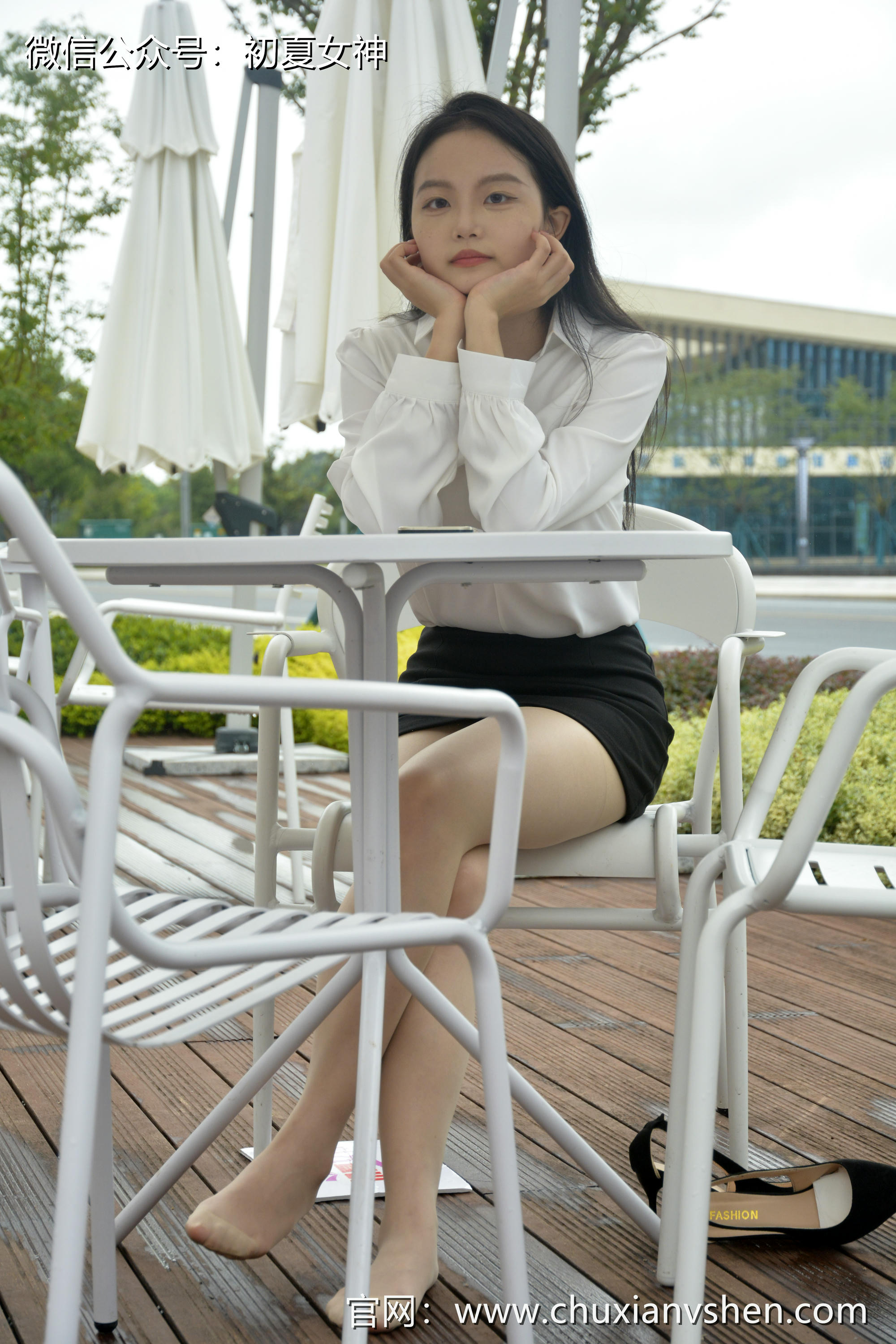 初夏女神 NO.235 双双~【兼职车模】毕业前体验一下职业装的味道 [160P1V 5.90 GB]_第7集