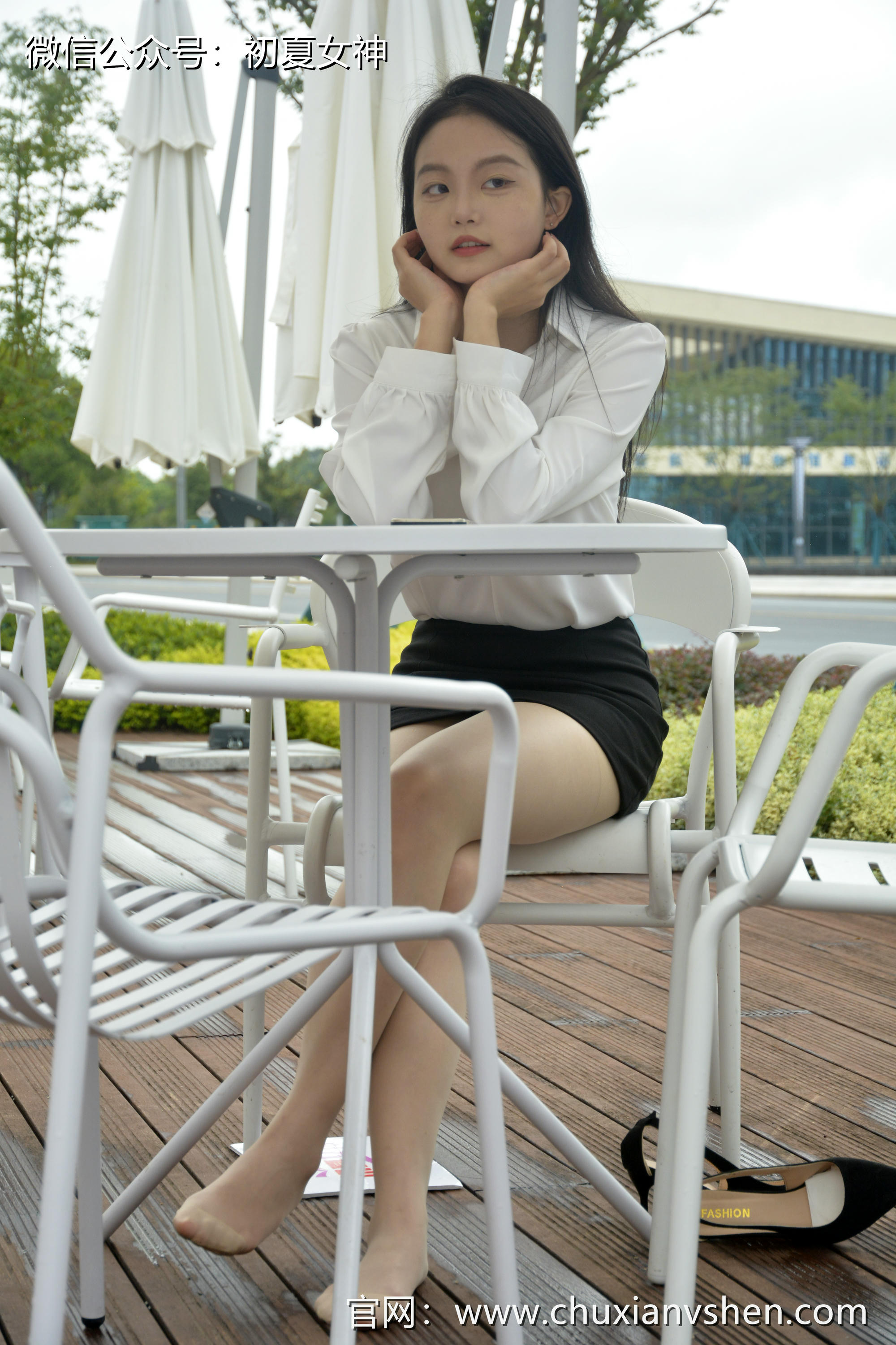 初夏女神 NO.235 双双~【兼职车模】毕业前体验一下职业装的味道 [160P1V 5.90 GB]_第7集