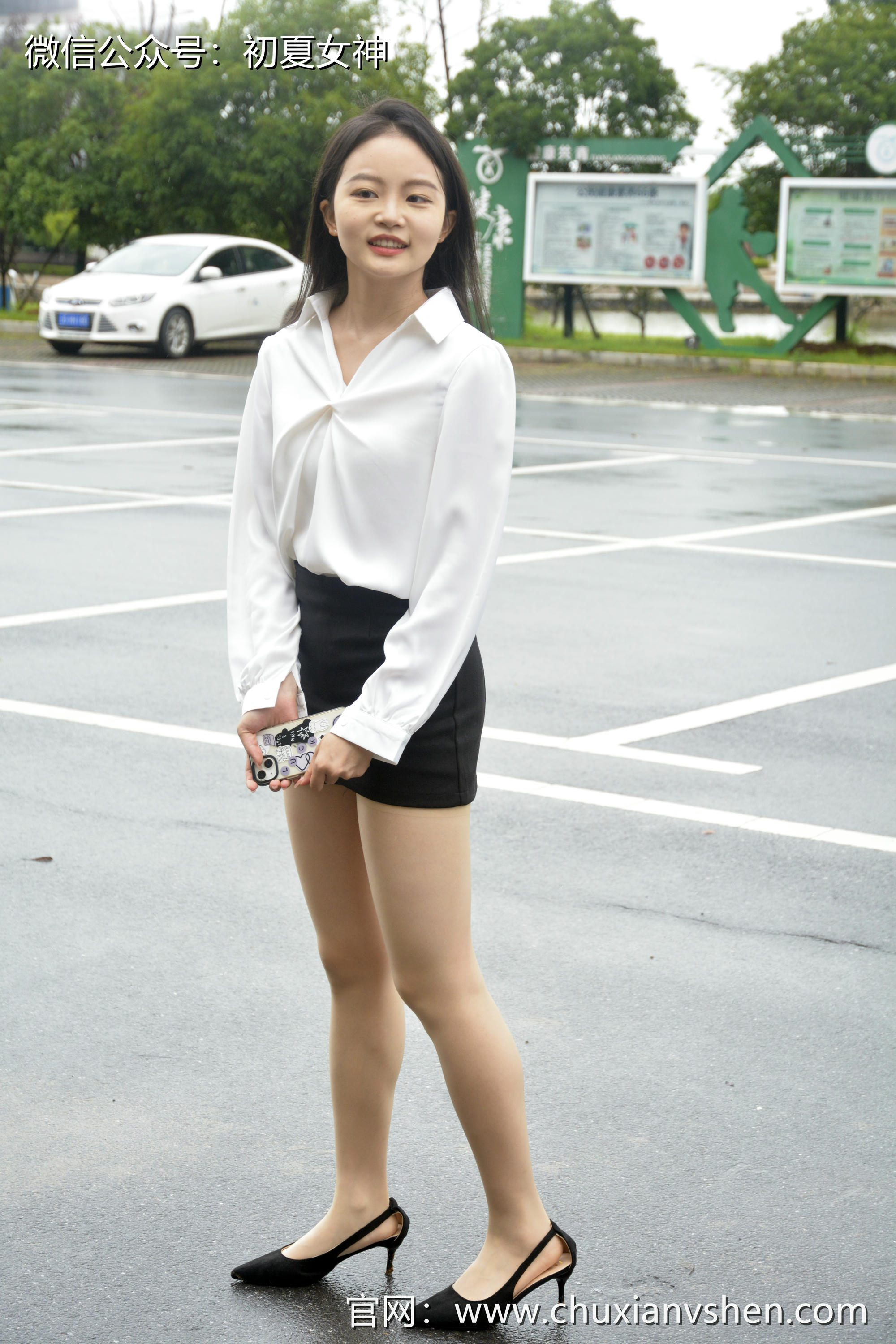 初夏女神 NO.235 双双~【兼职车模】毕业前体验一下职业装的味道 [160P1V 5.90 GB]_第1集