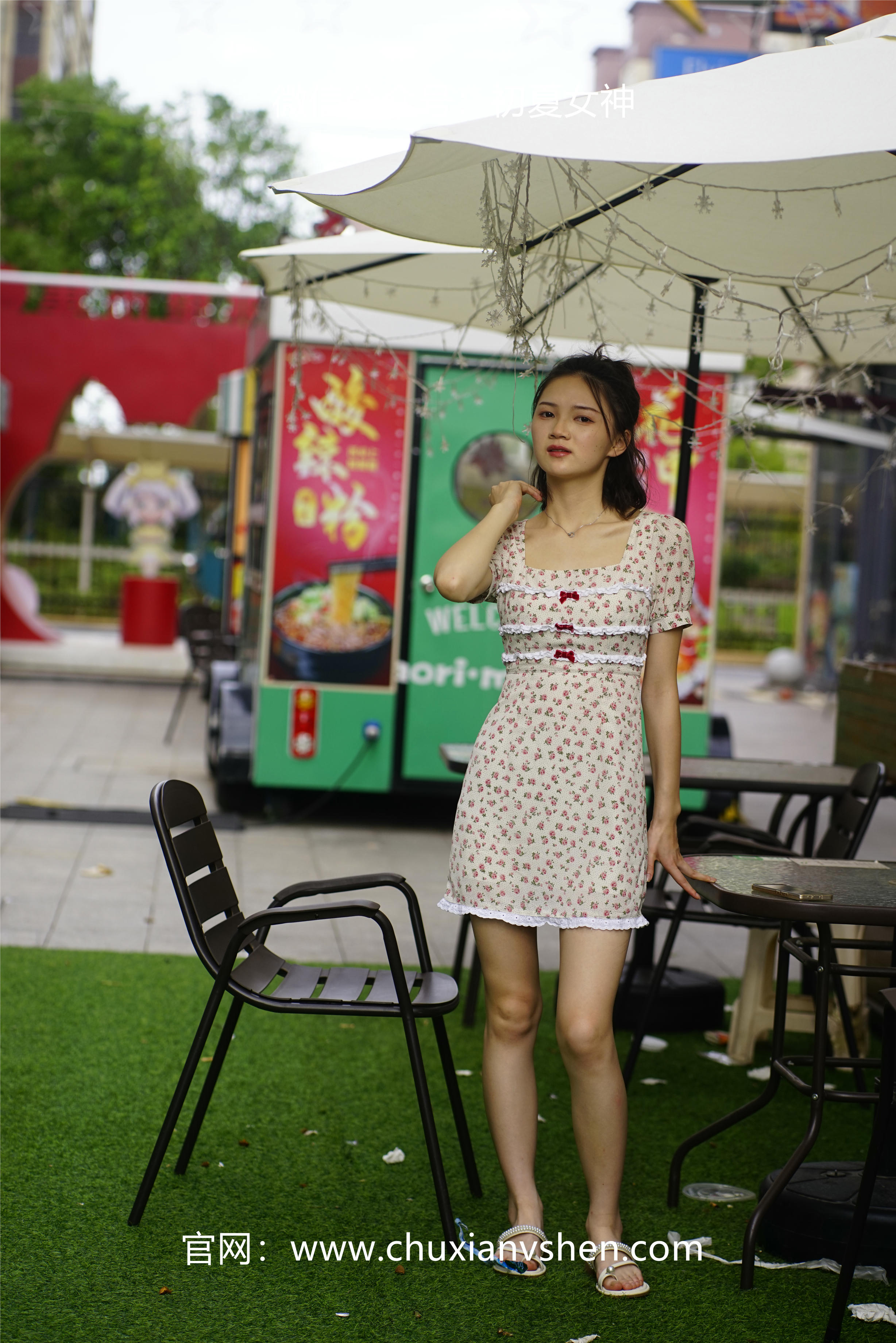 初夏女神 NO.043 大发 碎花小裙[136P+1V／4.68GB]_第1集