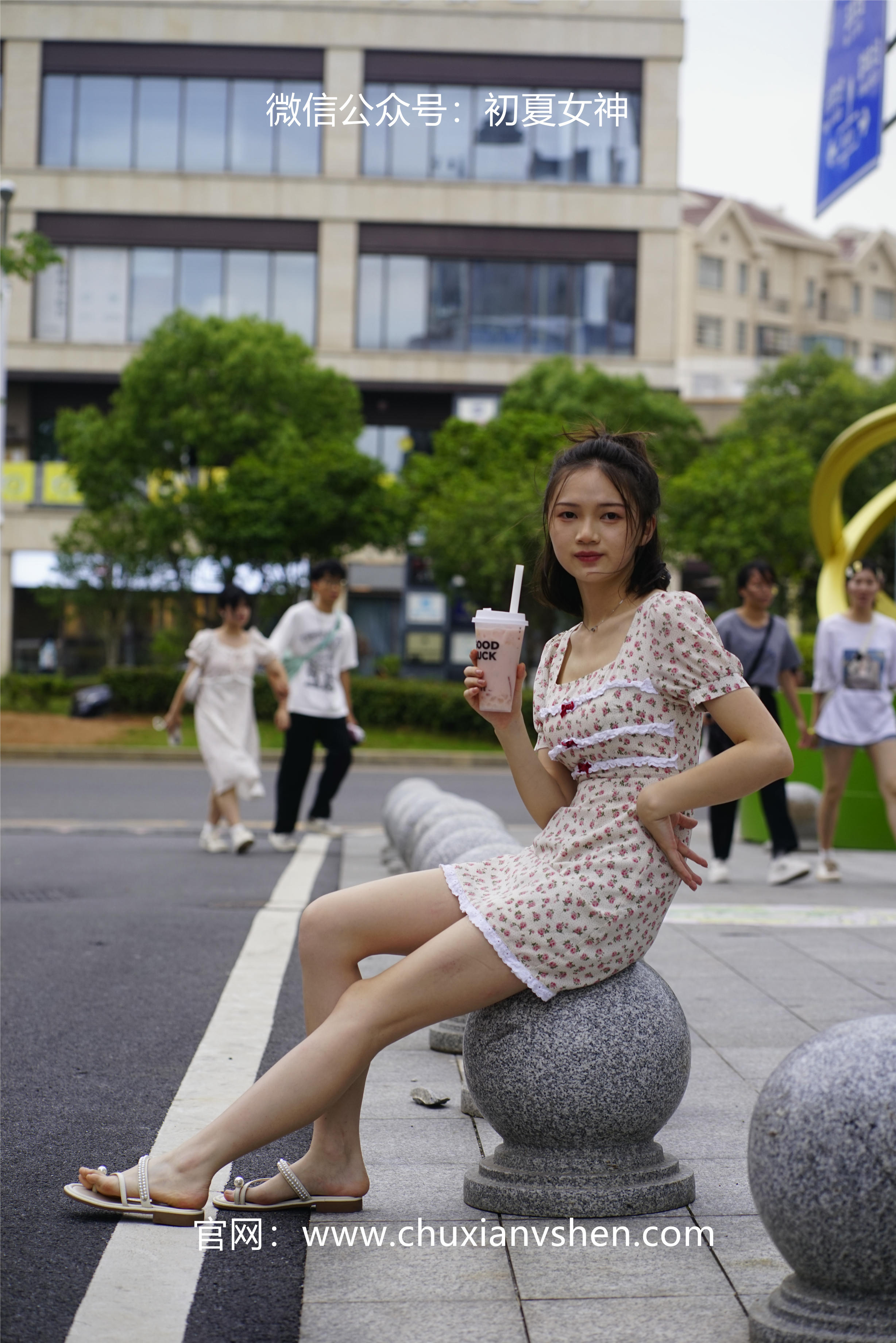 初夏女神 NO.043 大发 碎花小裙[136P+1V／4.68GB]_第7集